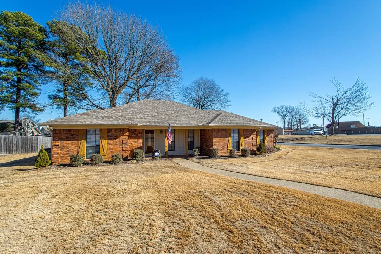 Property at 3801  Deer - Image 5