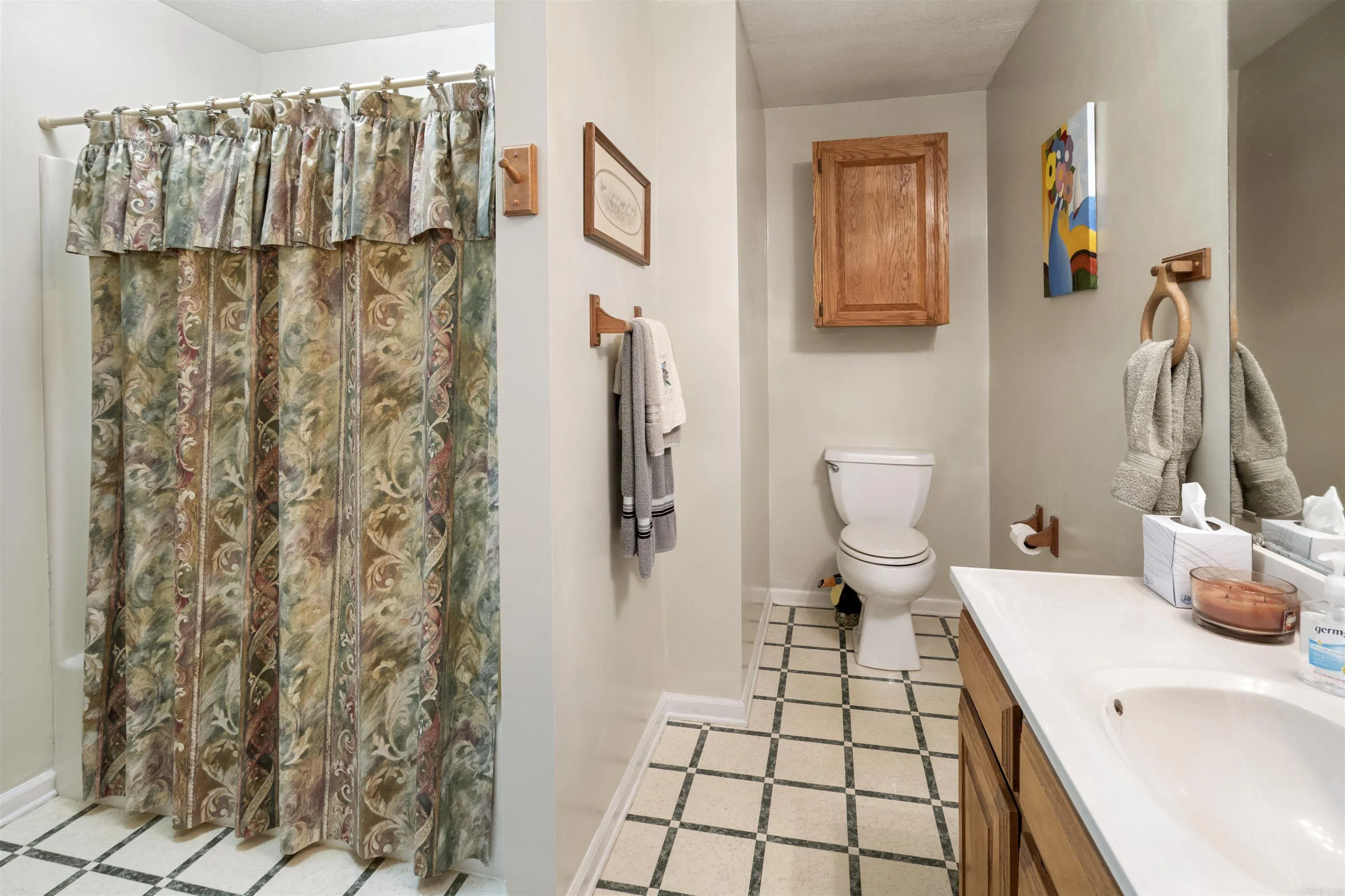 Property at 667  Hill - Image 19