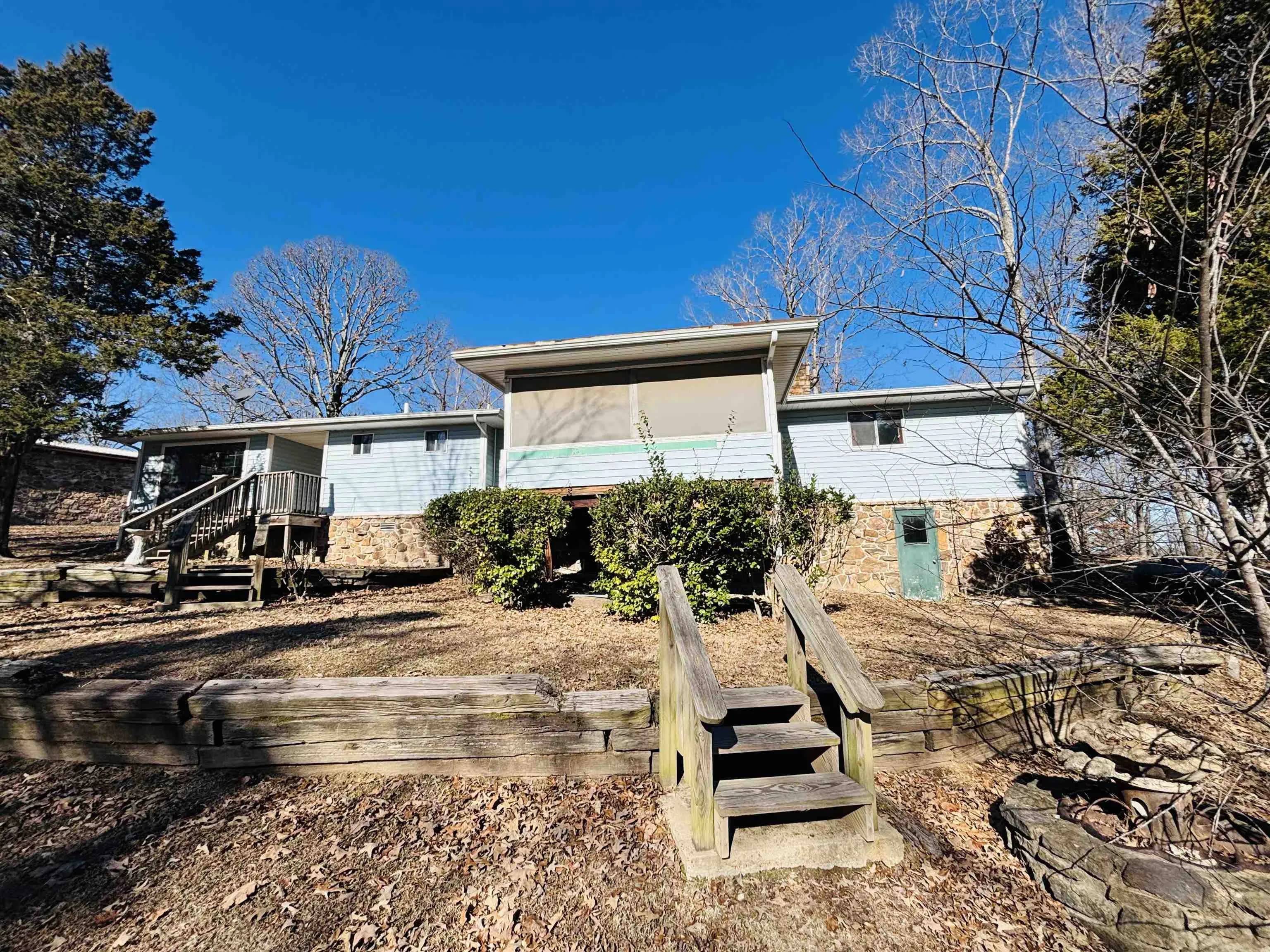 Property at 615 N Ridgeview - Image 6