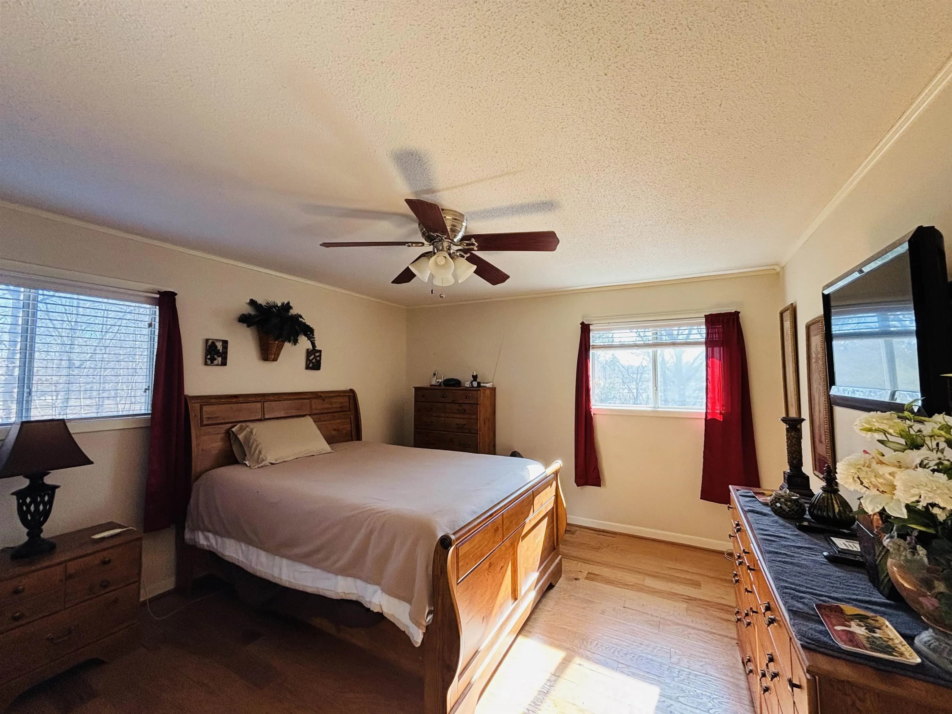 Property at 615 N Ridgeview - Image 20