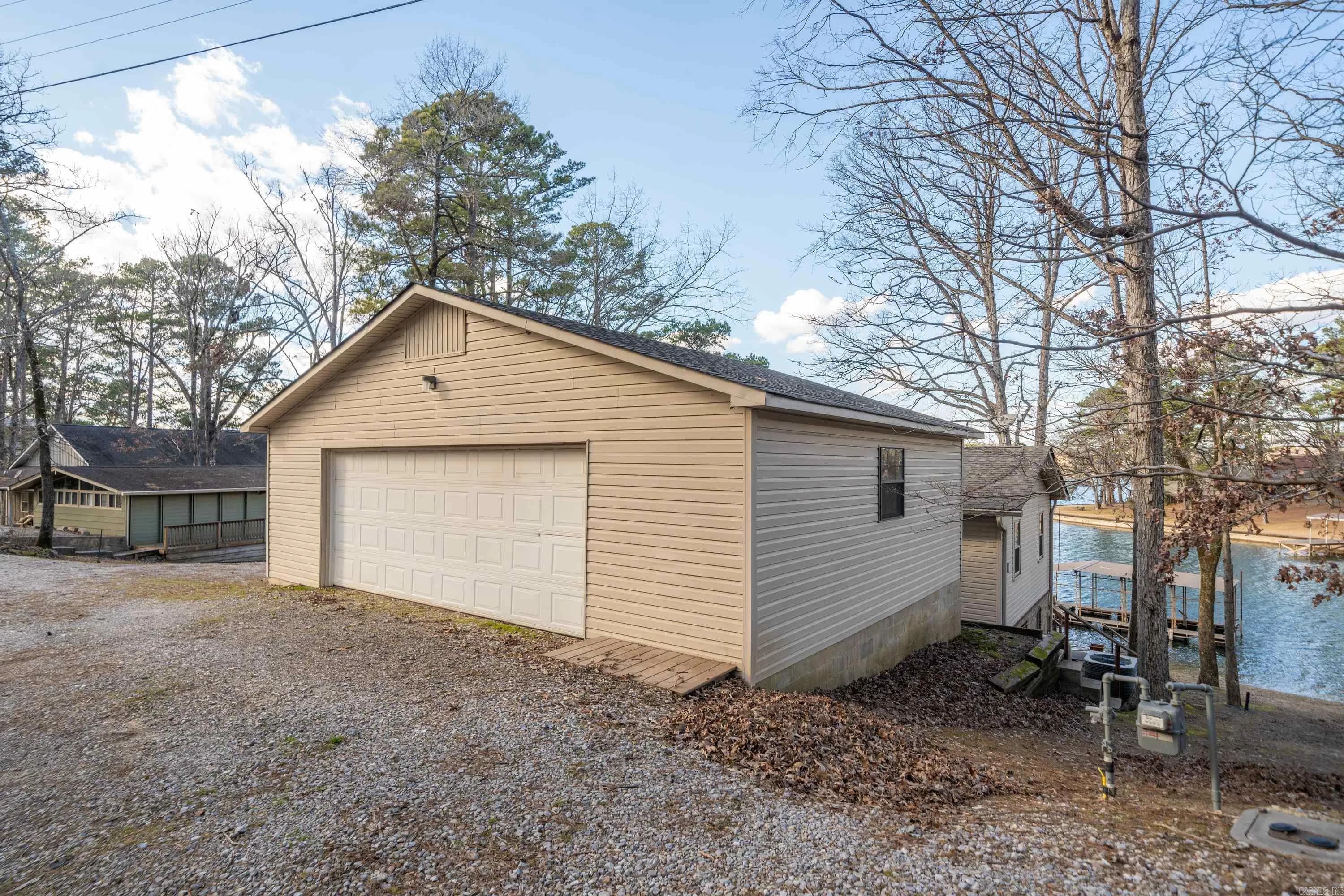 Property at 119  Green - Image 38