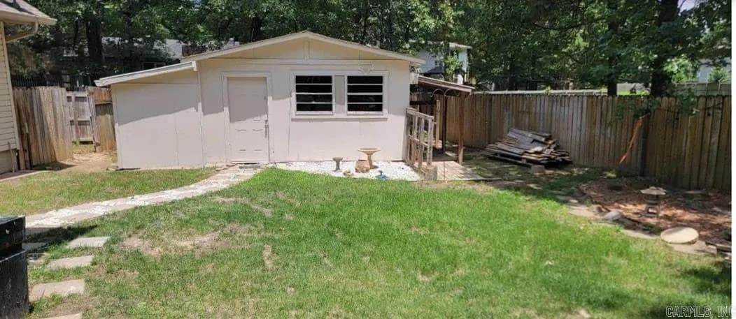 Property at 10  Pinecrest - Image 25