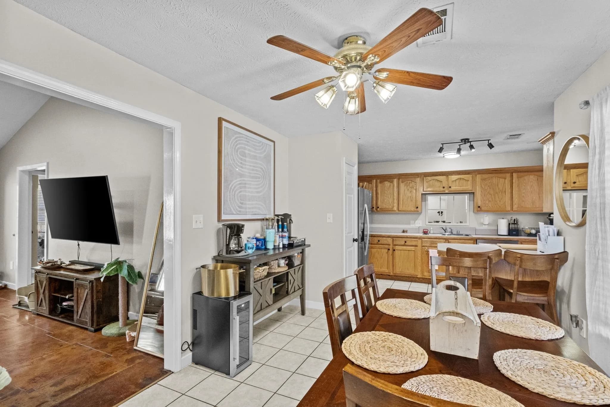 Property at 11  Hummingbird - Image 9