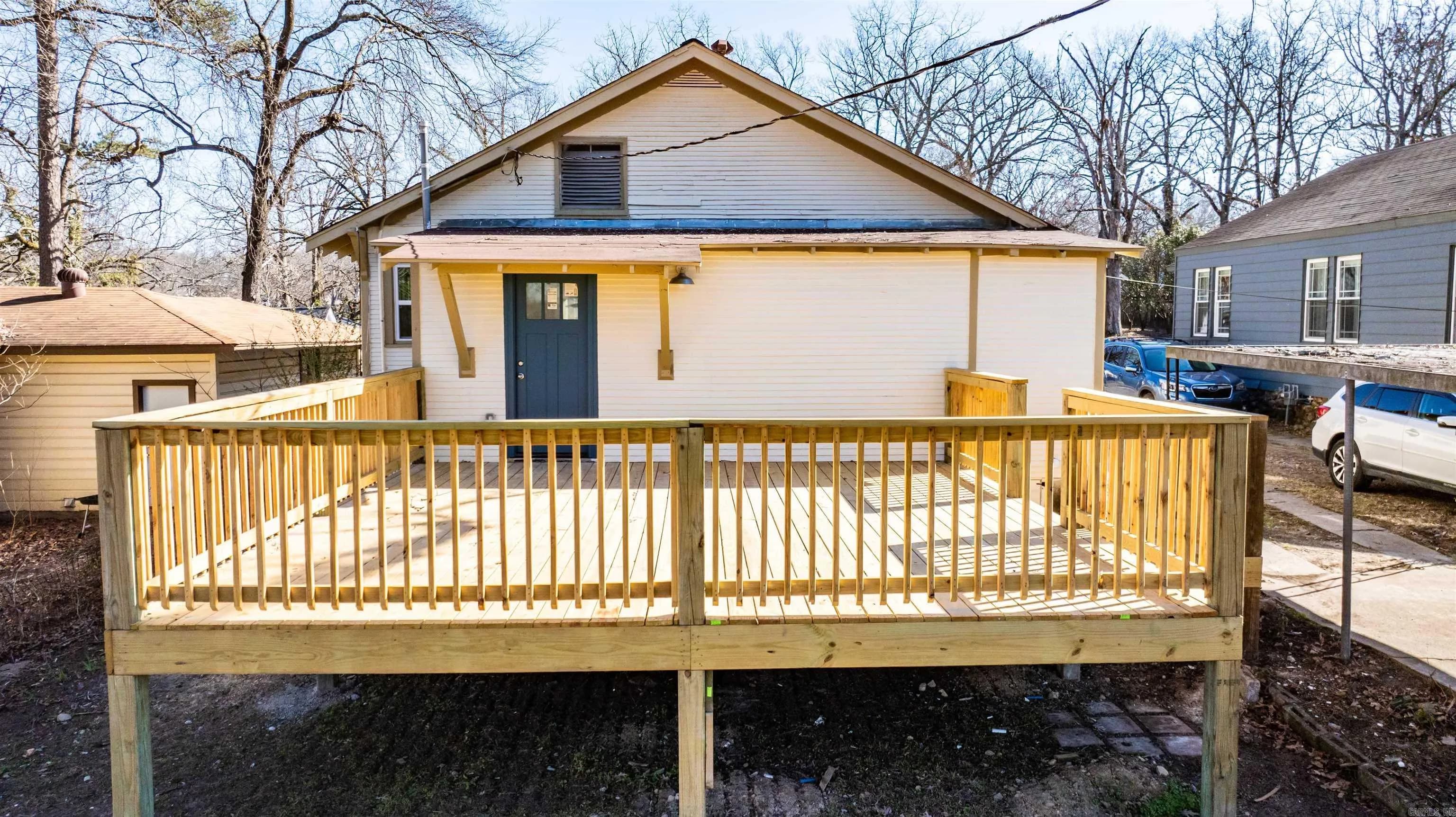 Property at 210 N Monroe - Image 8