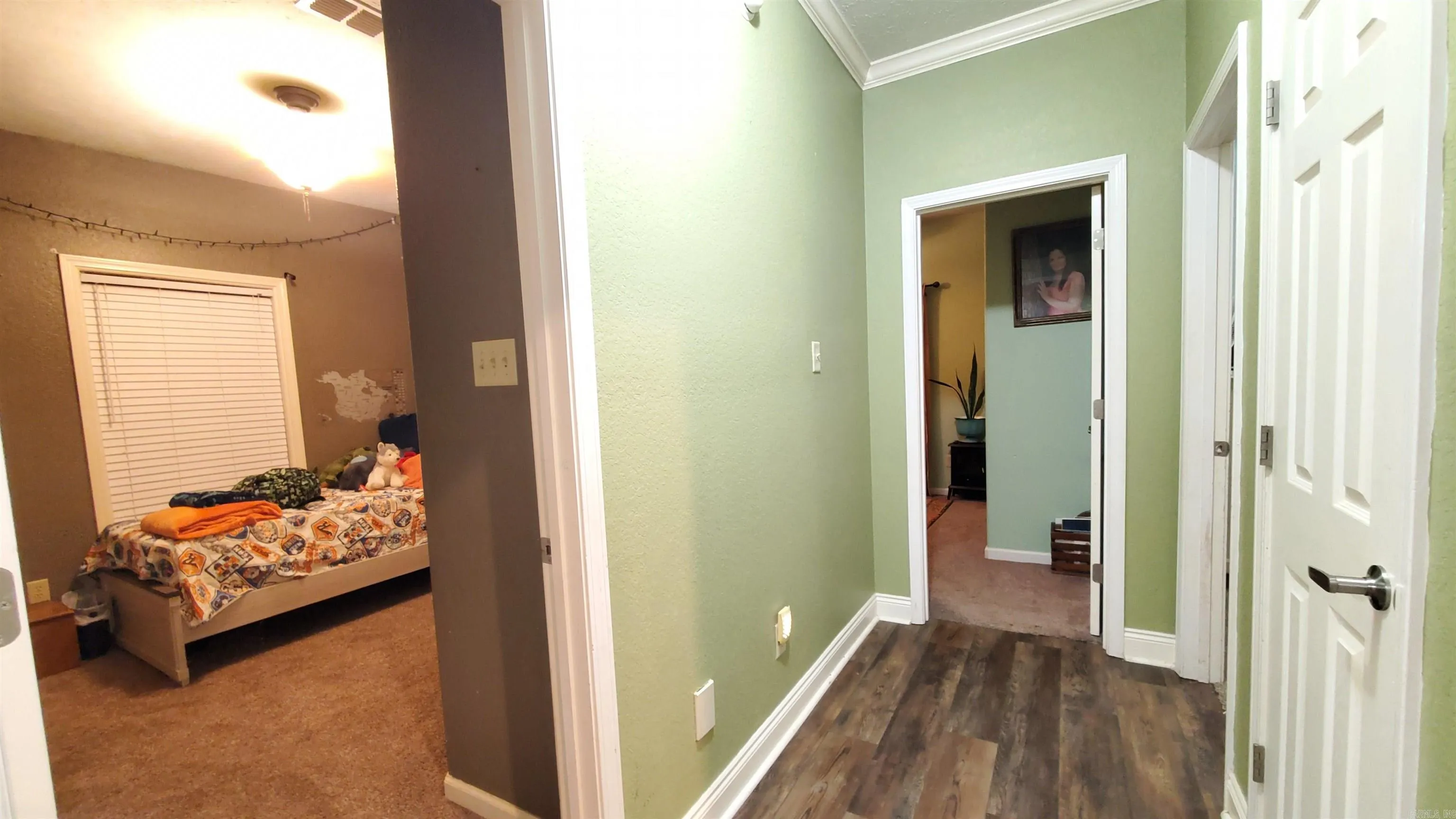 Property at 135  Lorene - Image 25