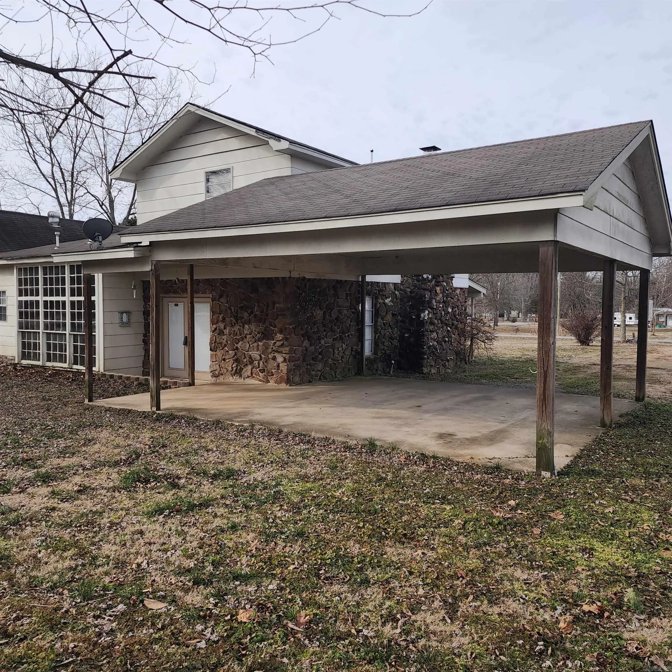 Property at 104 S Spain - Image 42