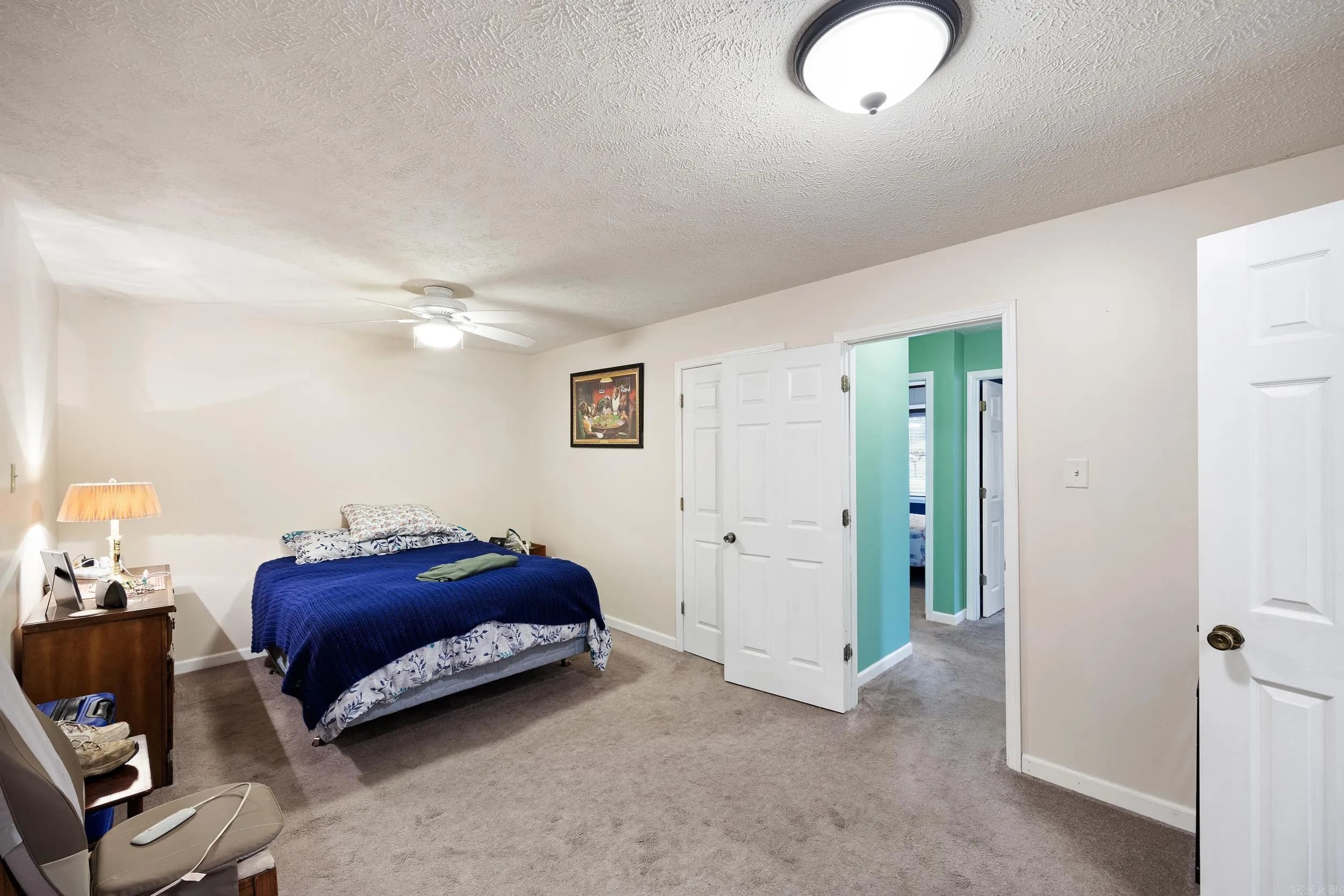 Property at 103  Hickory - Image 18