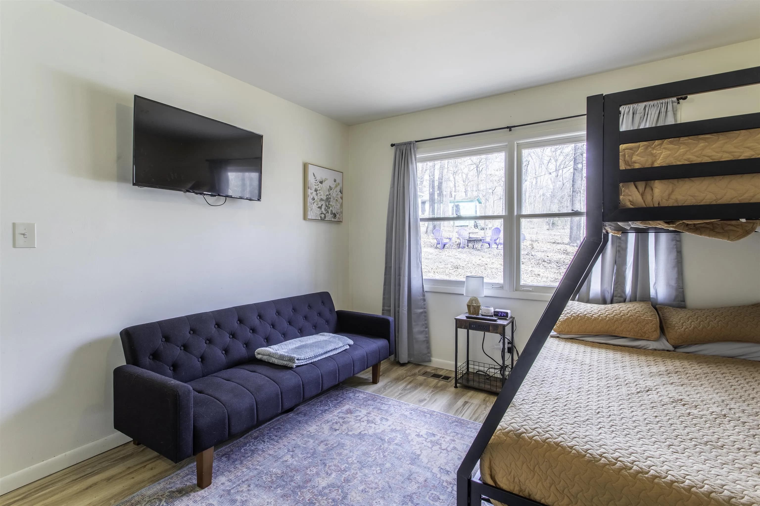Property at 231 E Lakeshore - Image 22