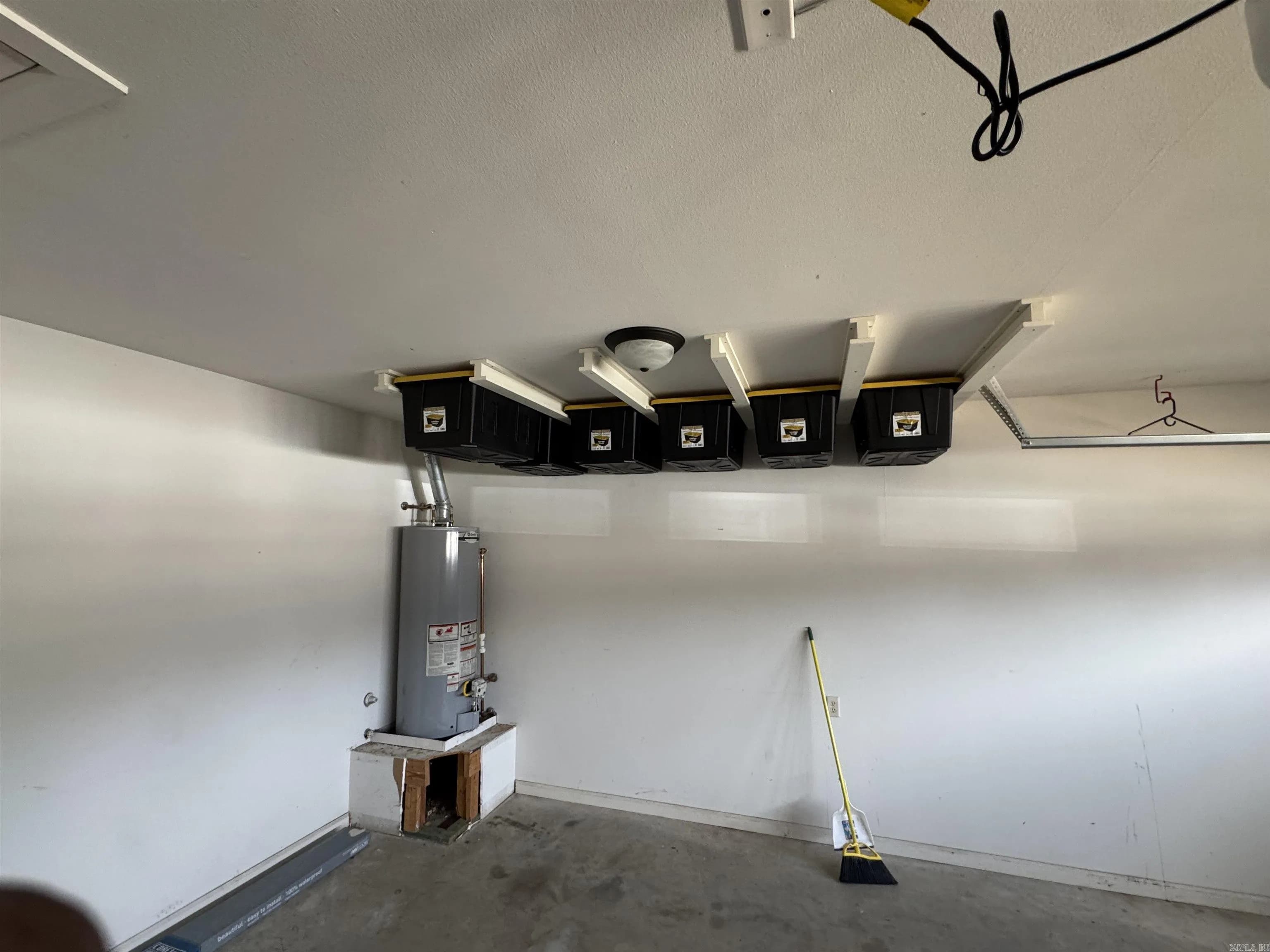 Property at 1003  Katy - Image 20