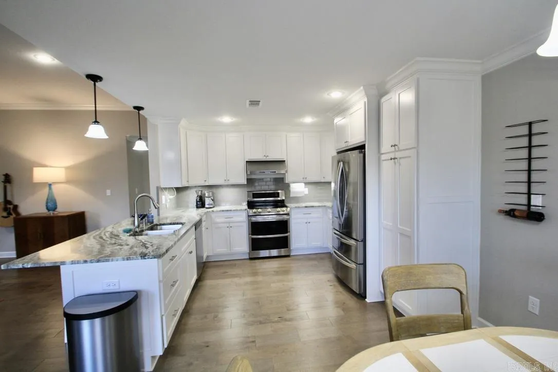 Property at 608  Lucy ln - Image 12