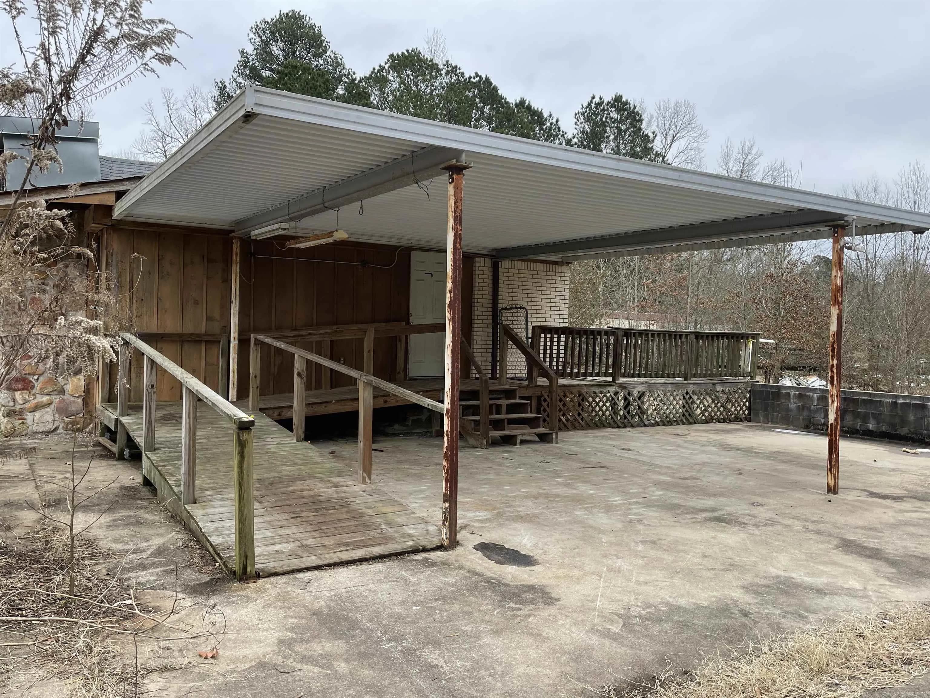 Property at 27 & 107  Grant 491 - Image 3