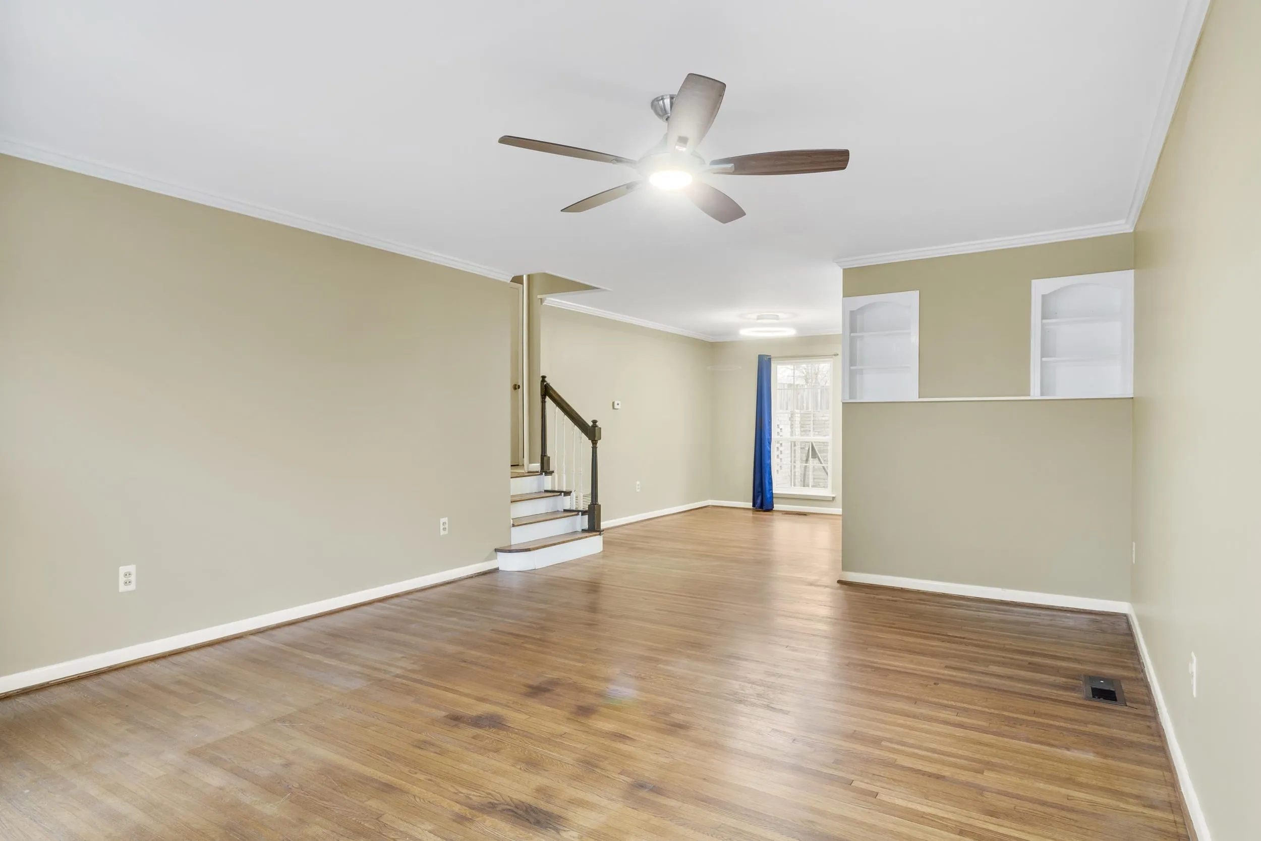 Property at 819  Hall - Image 4