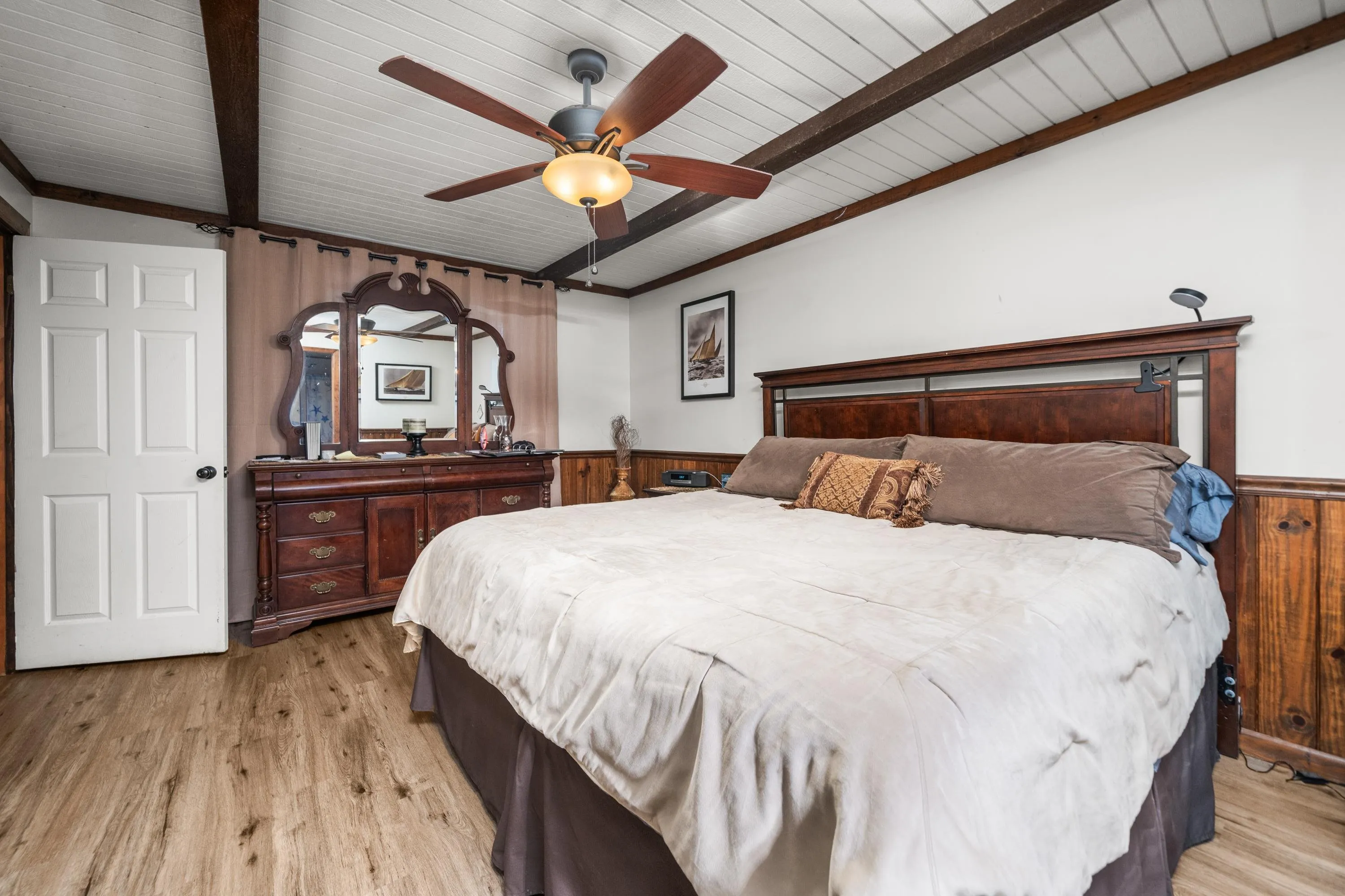 Property at 111  Manson - Image 24