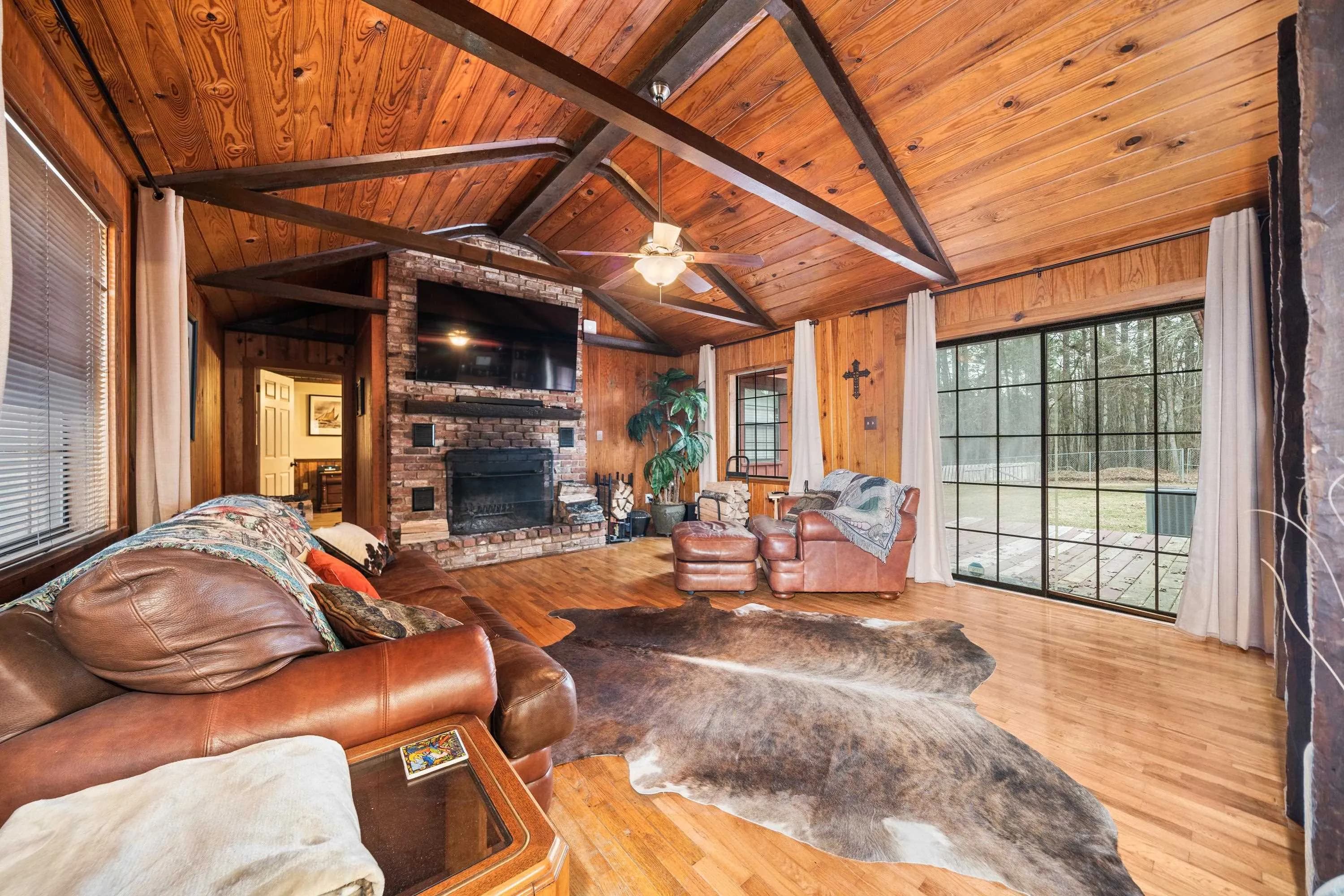 Property at 111  Manson - Image 18