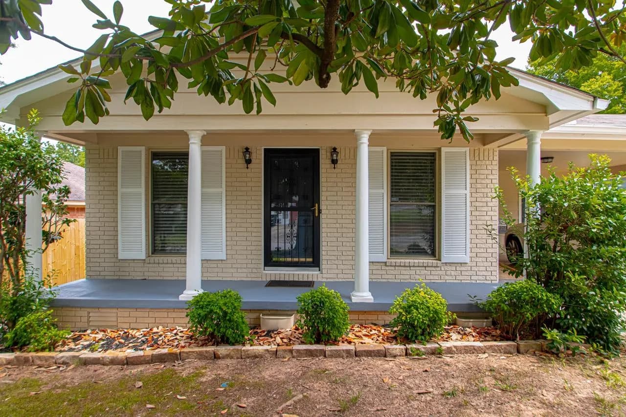 Property at 6814  Bluebird dr - Image 3