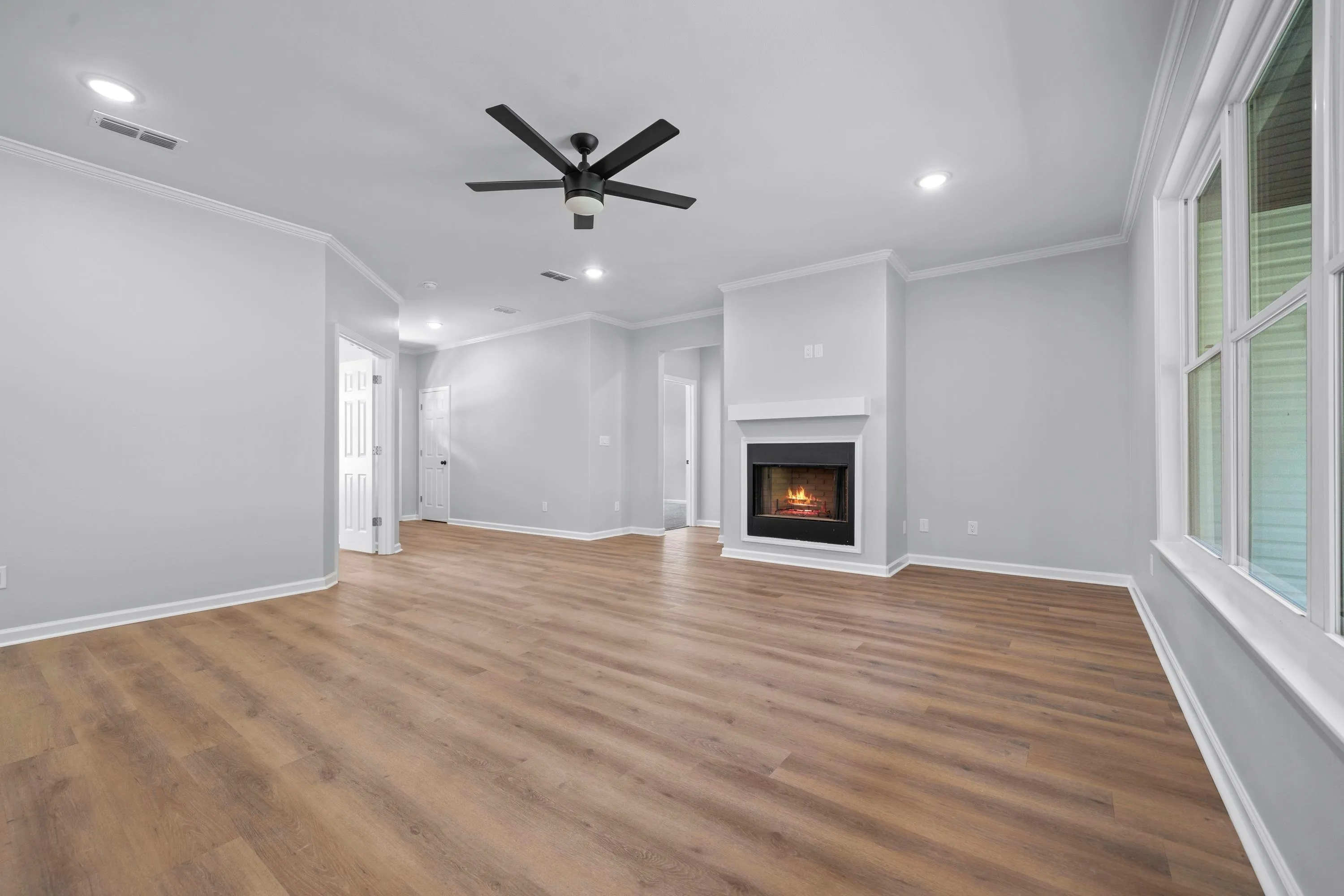 Property at 206  Pebble beach - Image 8