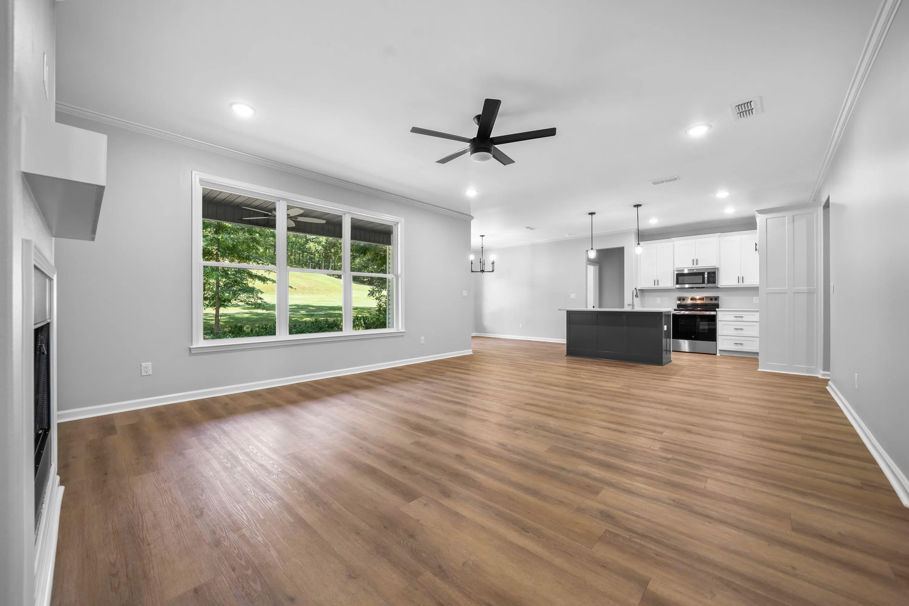 Property at 206  Pebble beach - Image 4