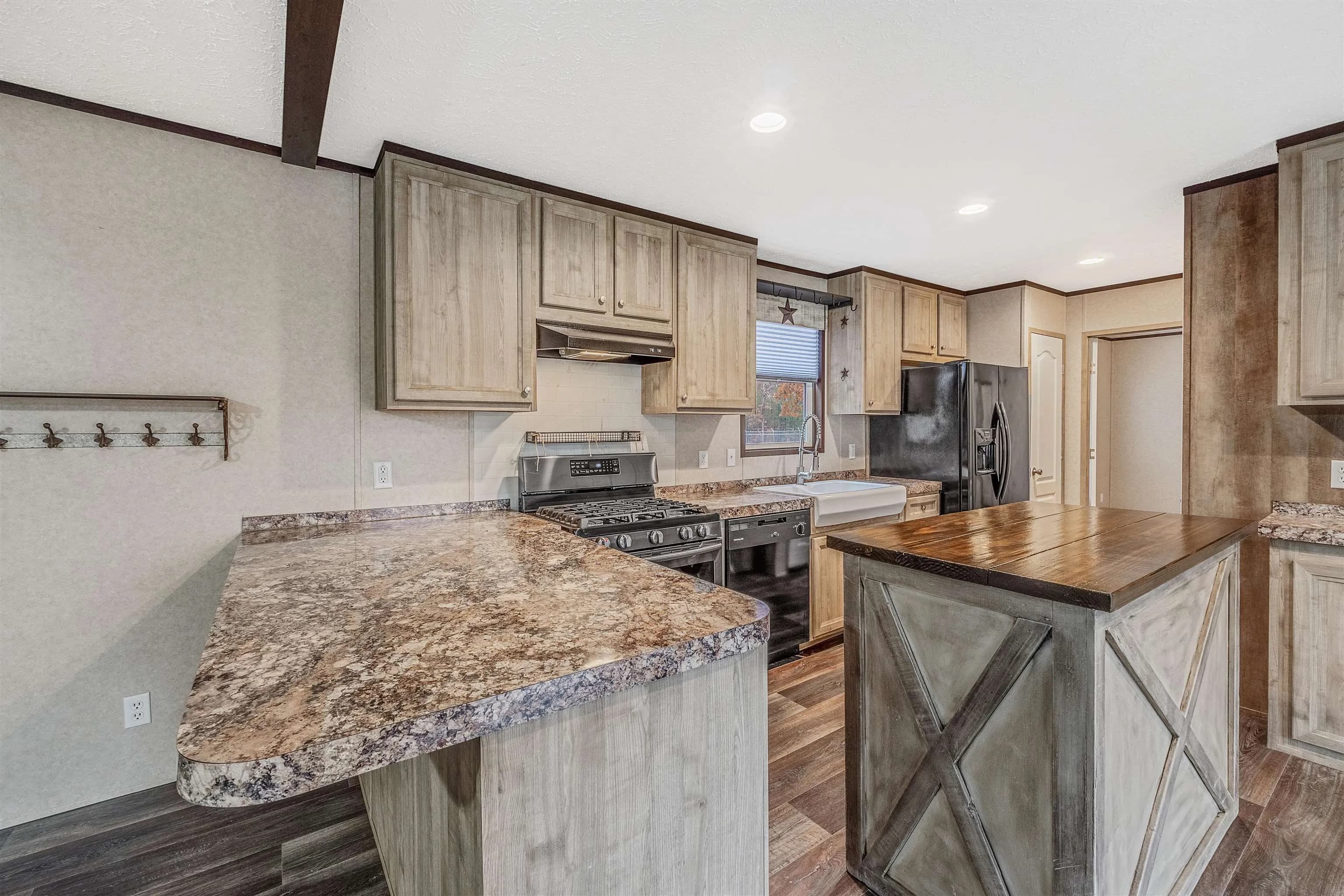 Property at 1913  Pride gap - Image 20
