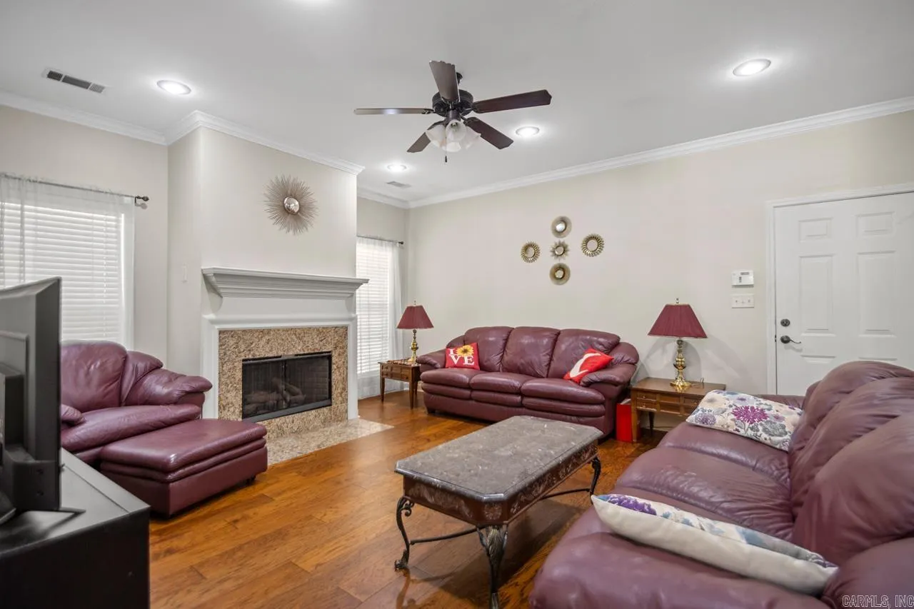 Property at 21  Taylor park - Image 4