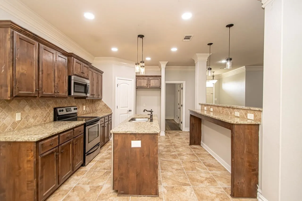 Property at 5110  April dr. - Image 10