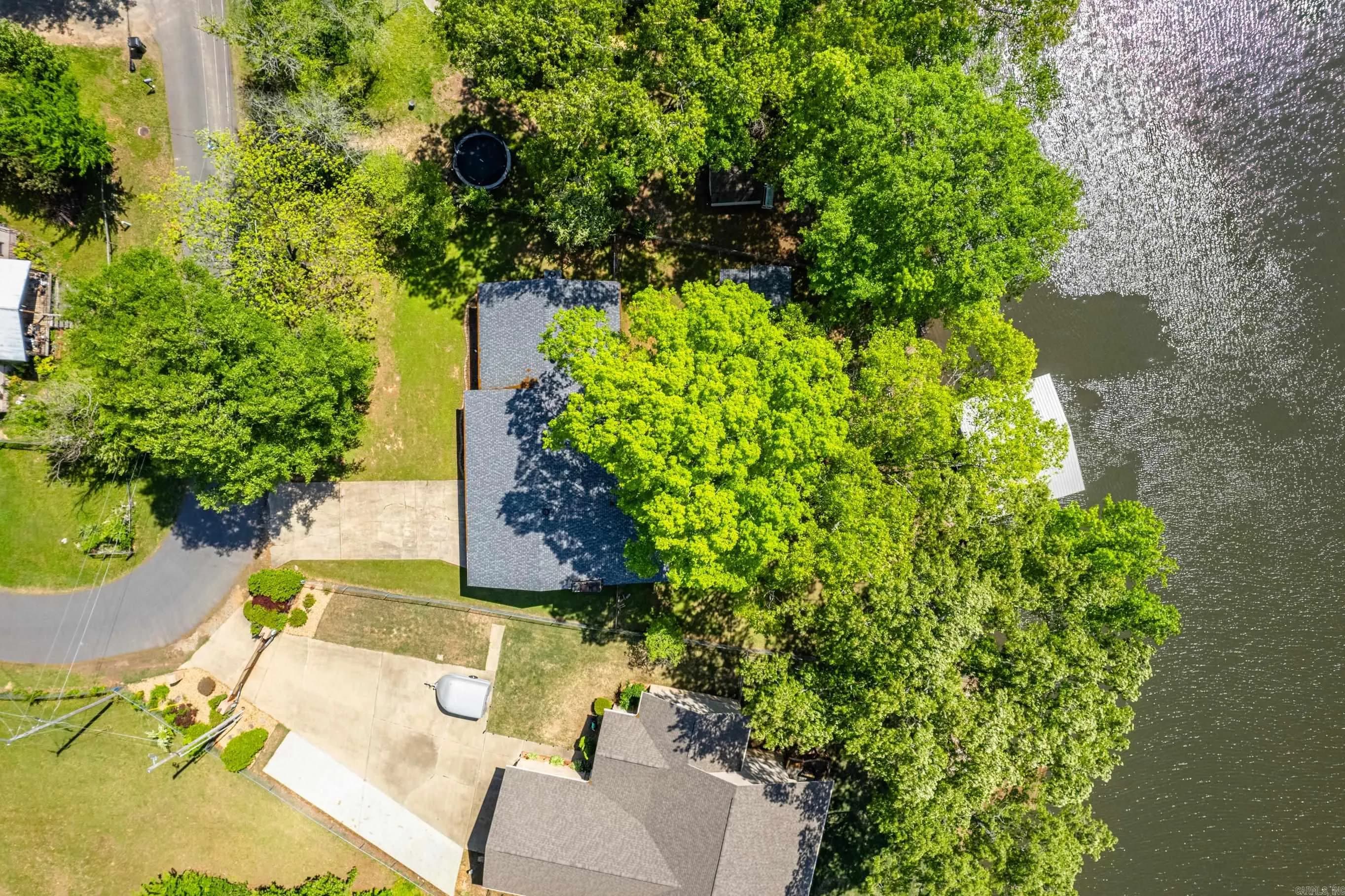 Property at 304  Joy - Image 36