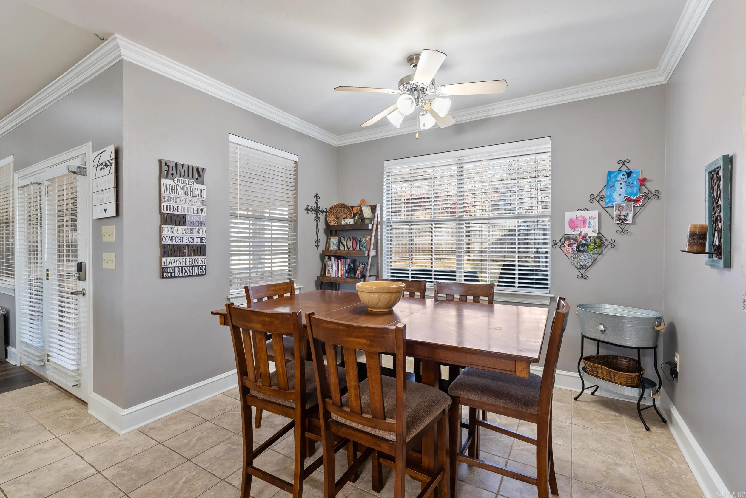 Property at 104  Beaver creek - Image 10