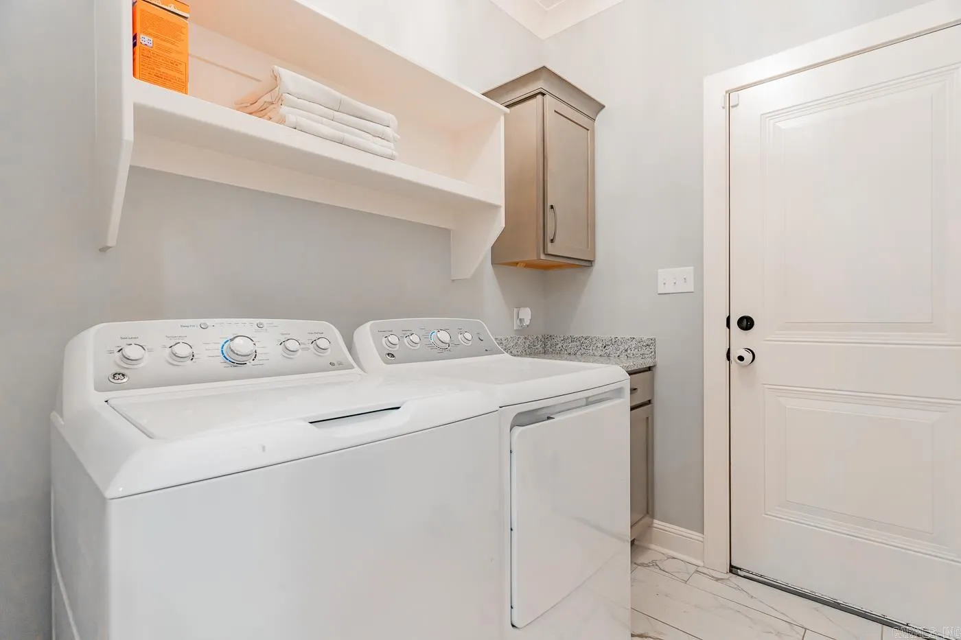 Property at 101  Eva ln - Image 36
