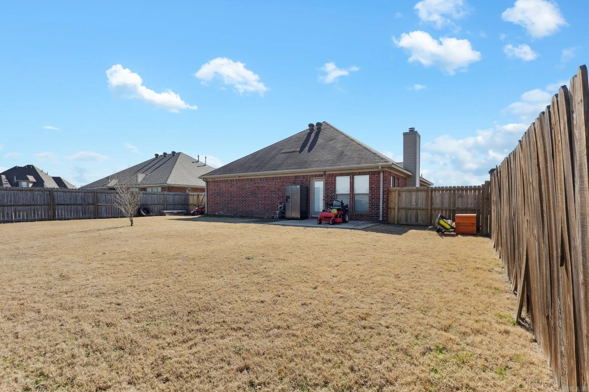 Property at 104  Vienne - Image 28