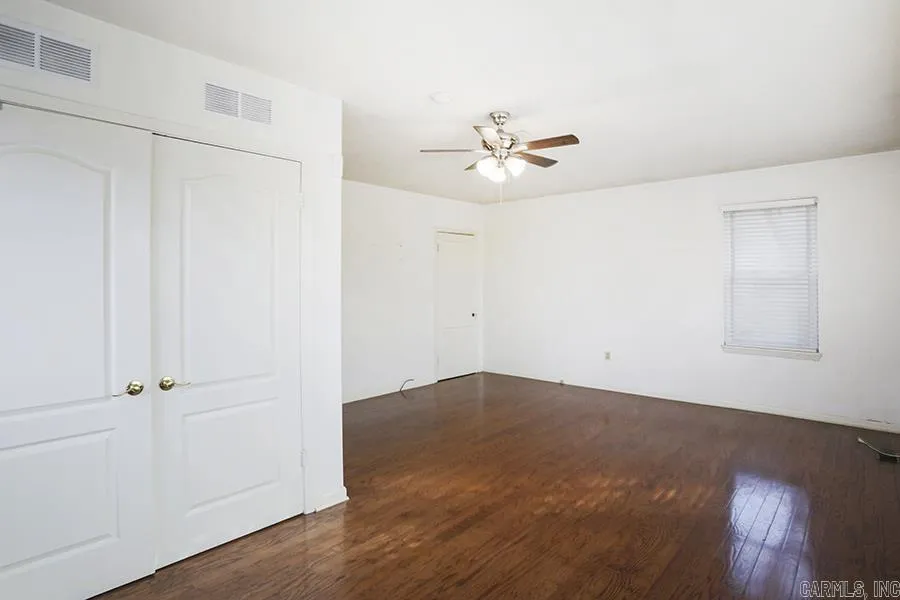 Property at 6609  Greenwood - Image 24