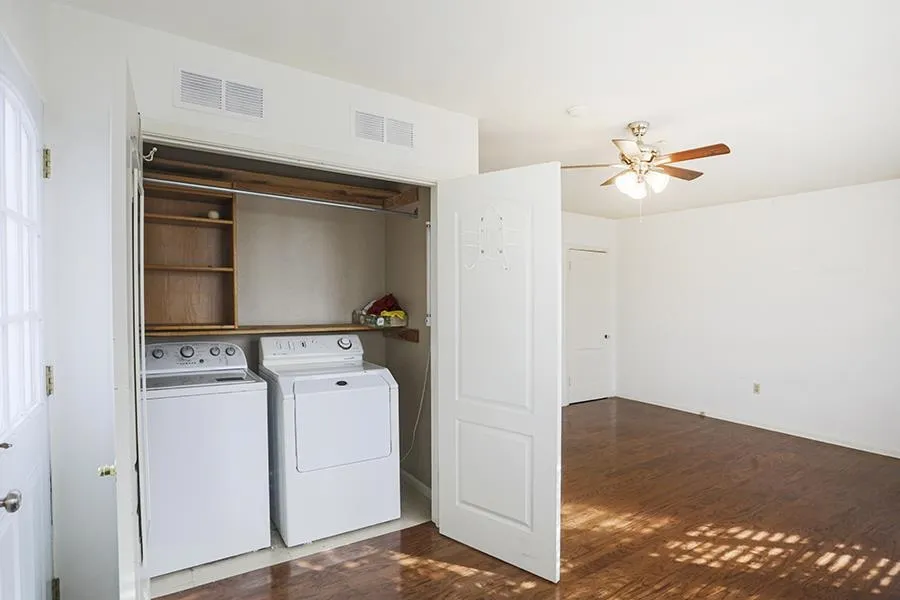 Property at 6609  Greenwood - Image 25