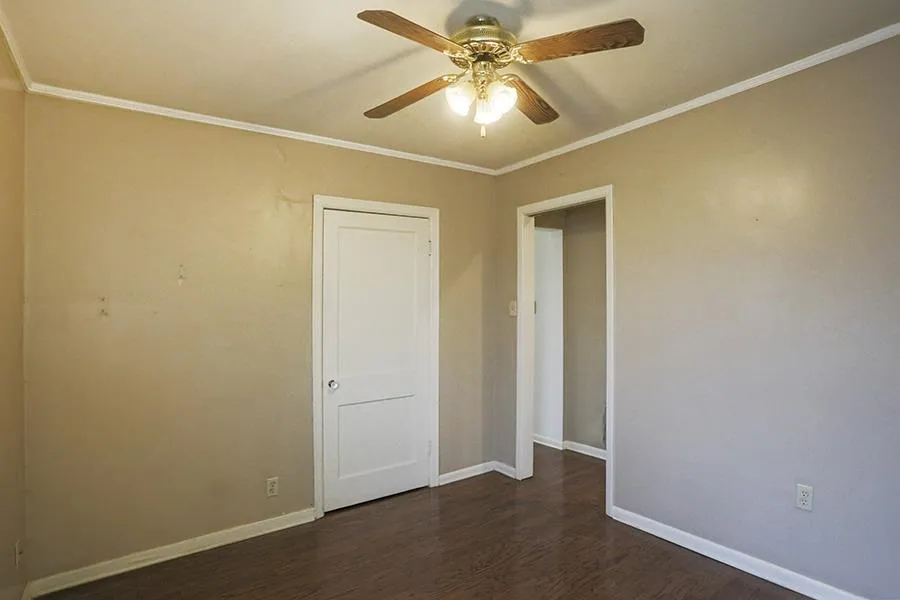 Property at 6609  Greenwood - Image 20