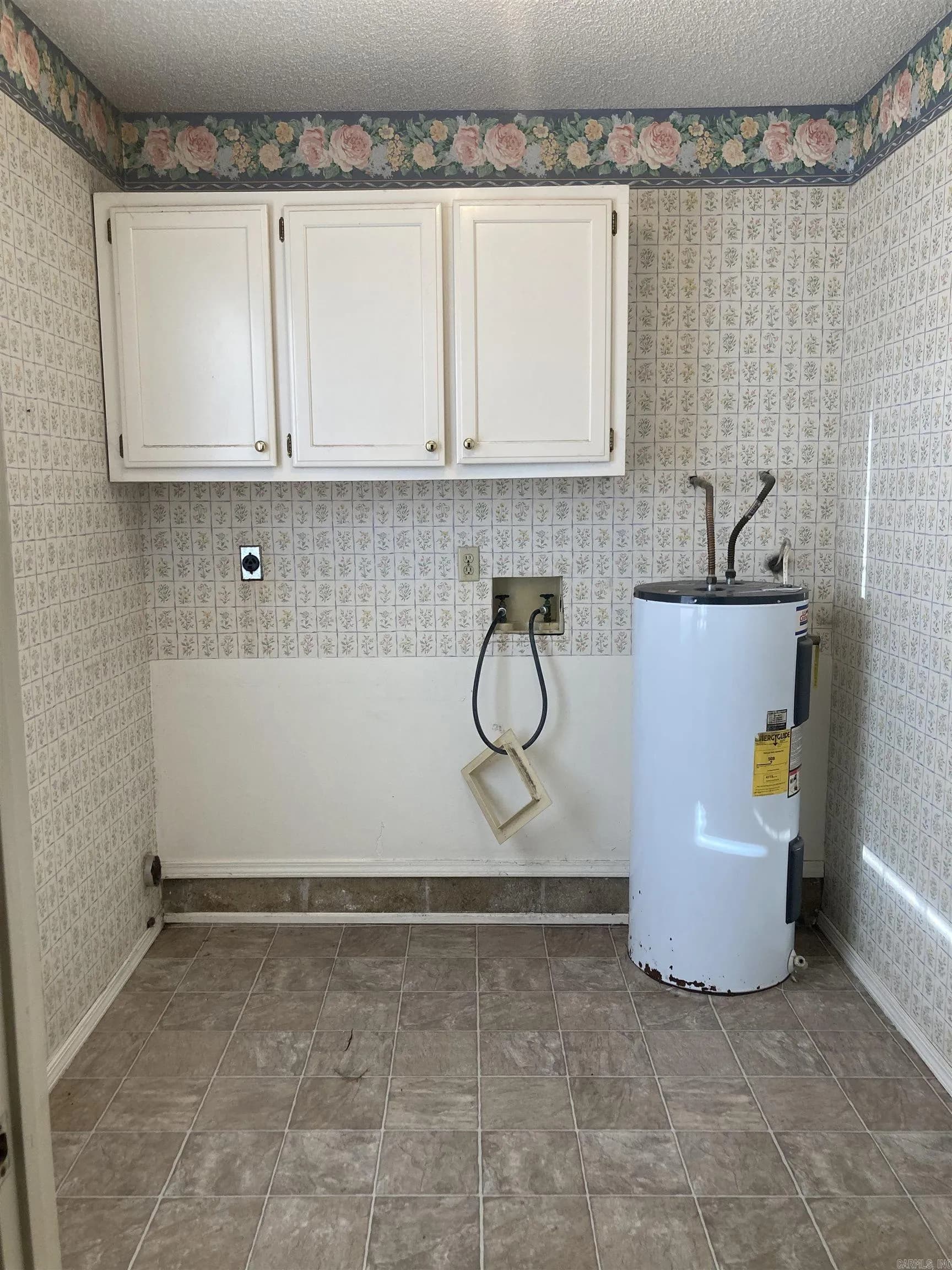 Property at 908  Texas - Image 19
