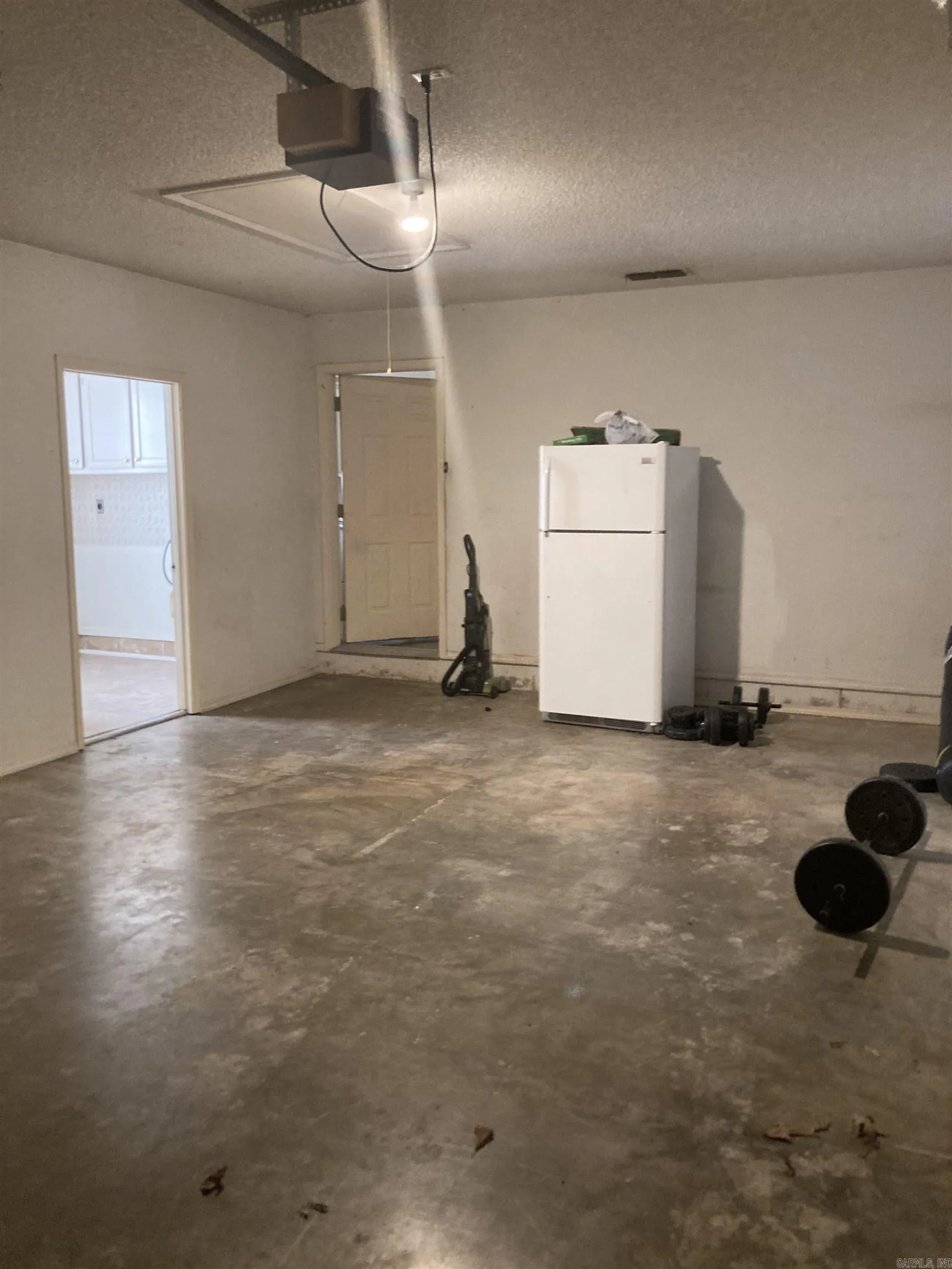 Property at 908  Texas - Image 17