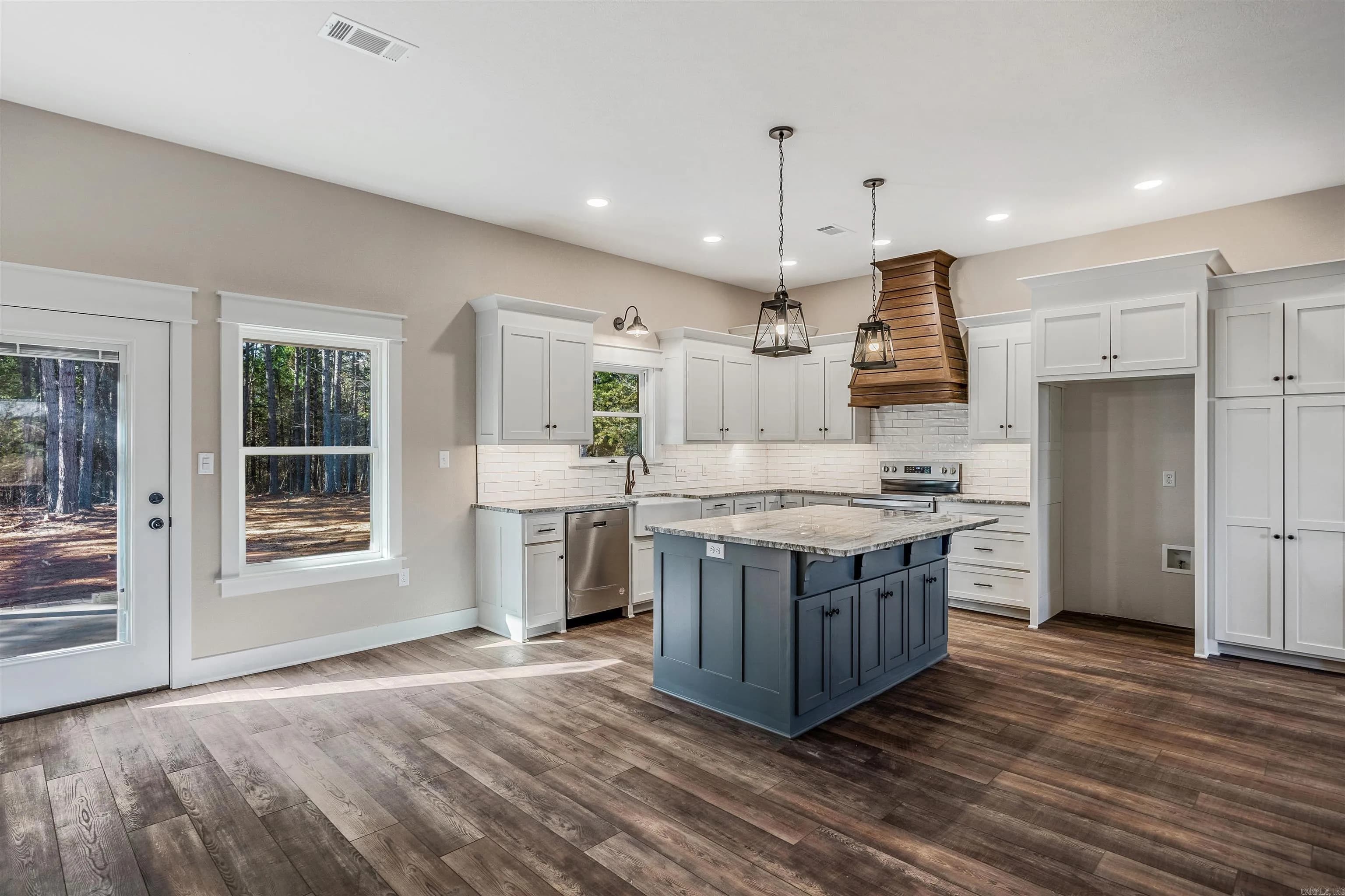 Property at 79  Watson lane - Image 8