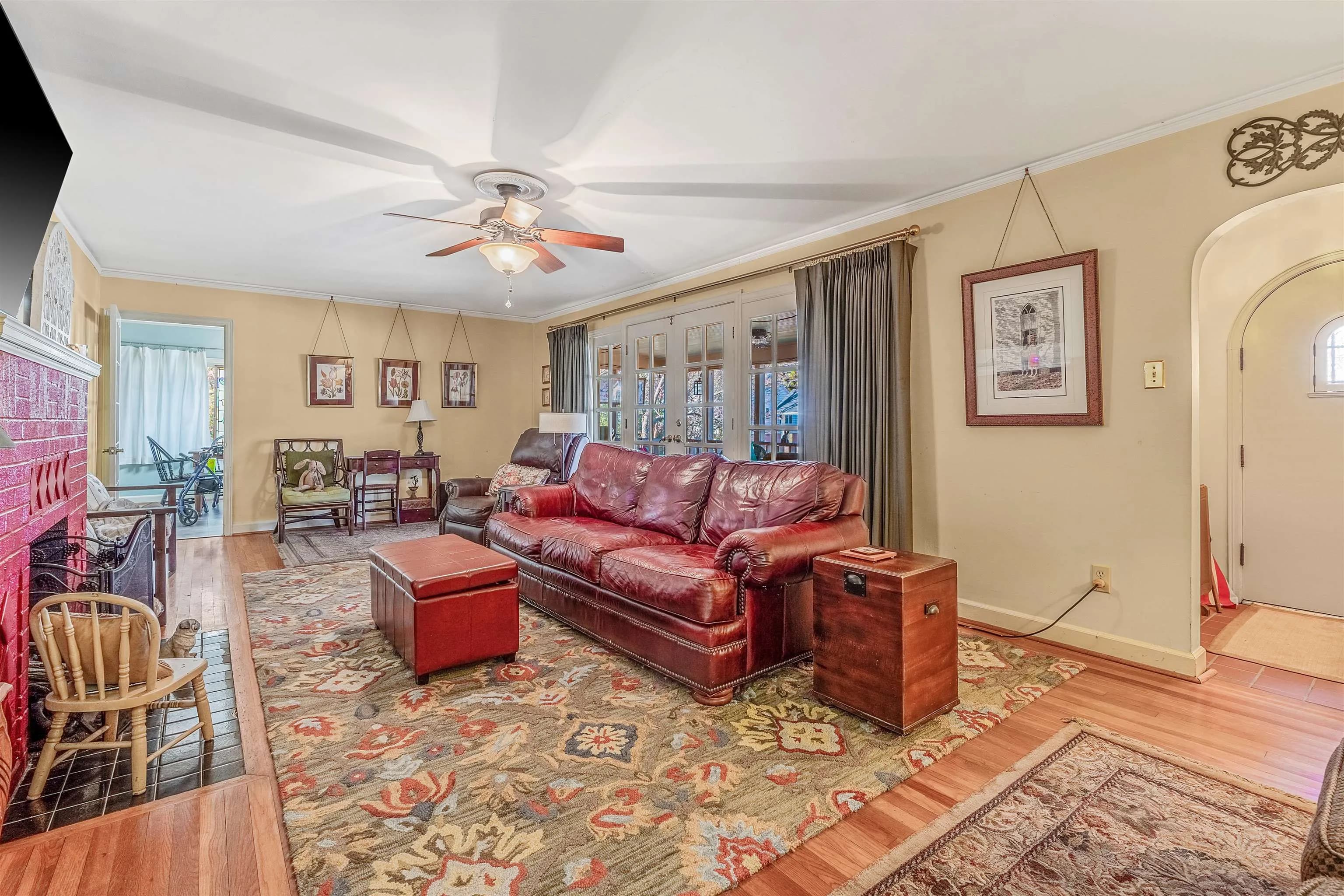 Property at 310 E A - Image 35
