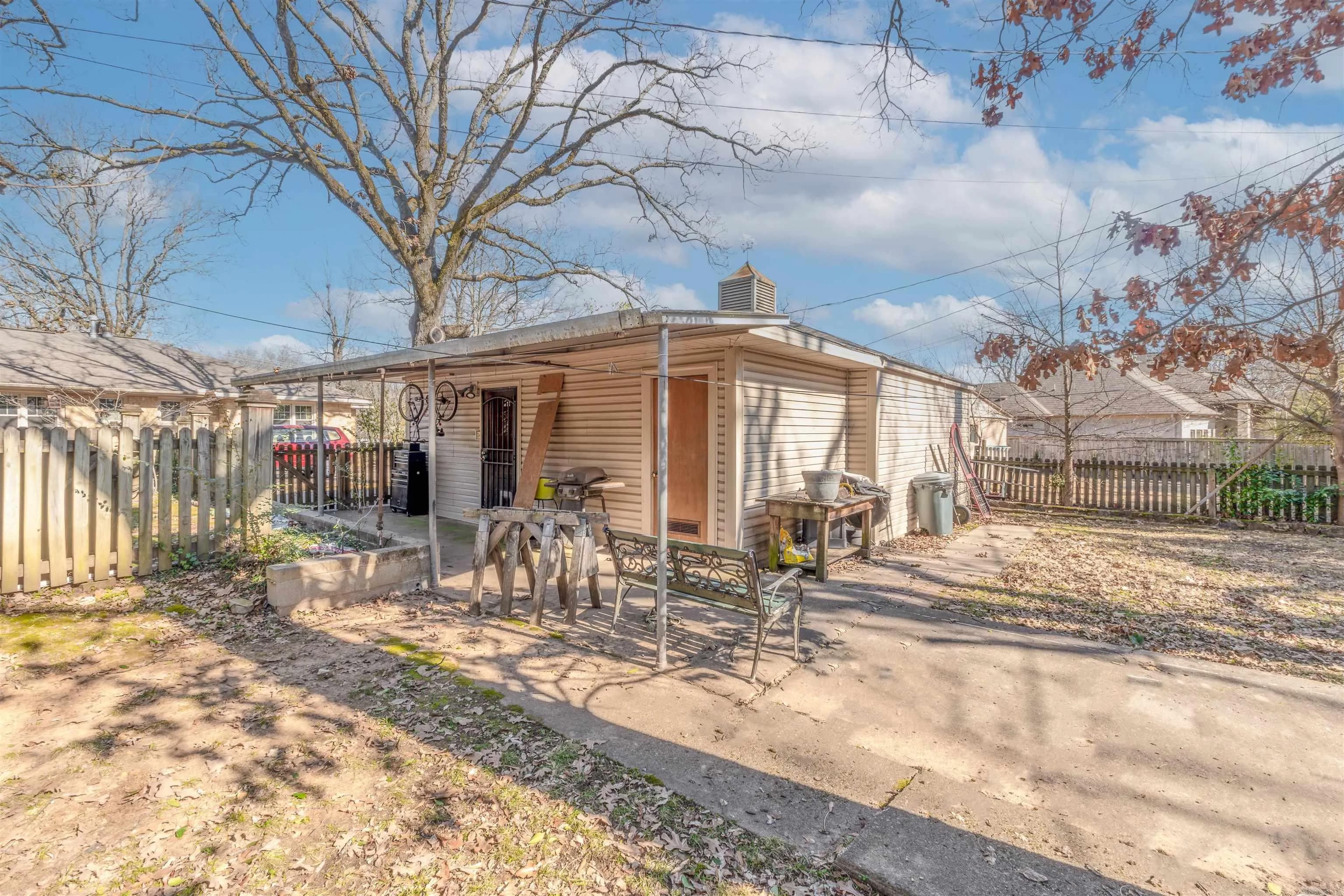 Property at 310 E A - Image 6