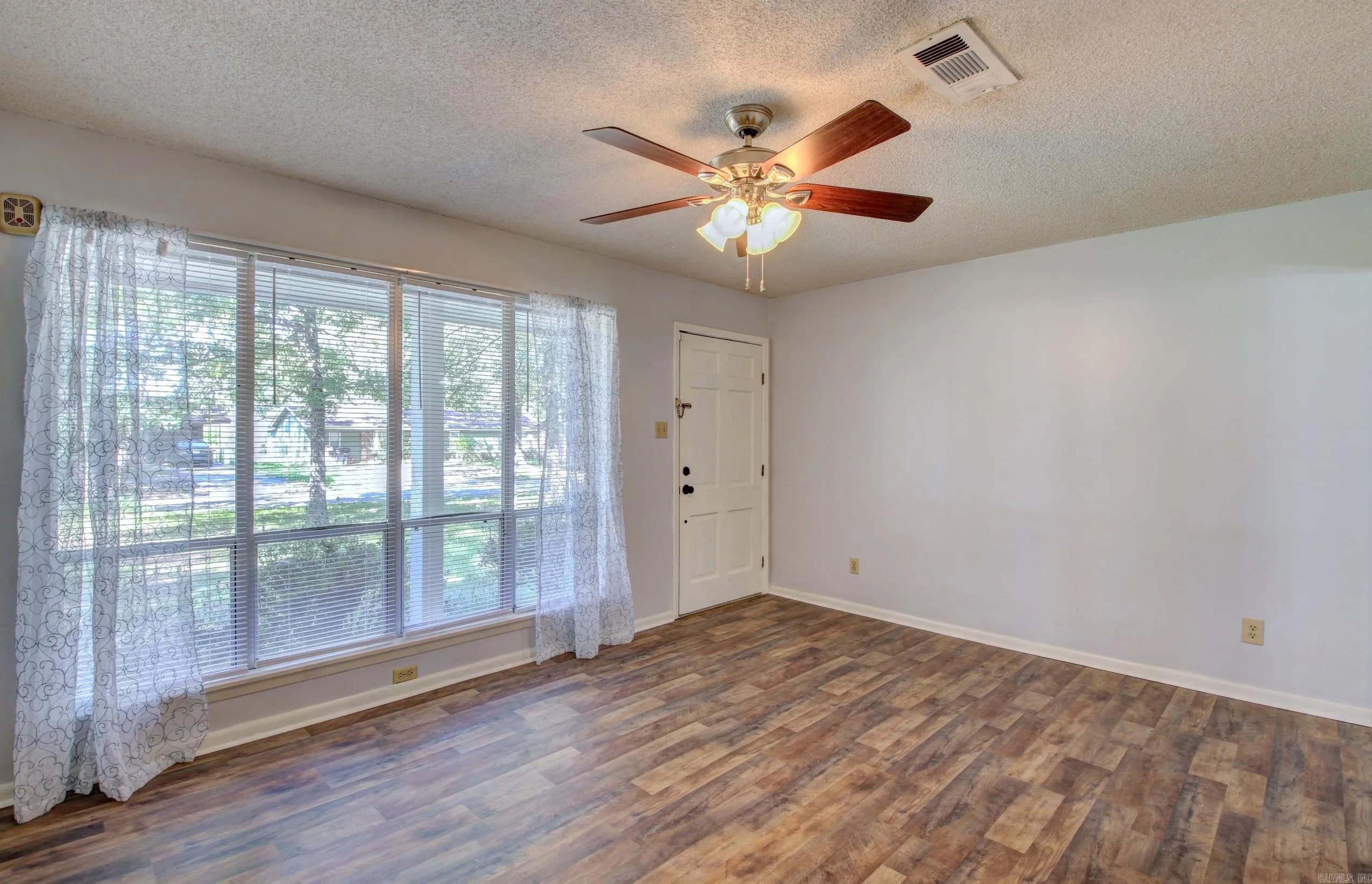 Property at 1005  Towering oaks - Image 4
