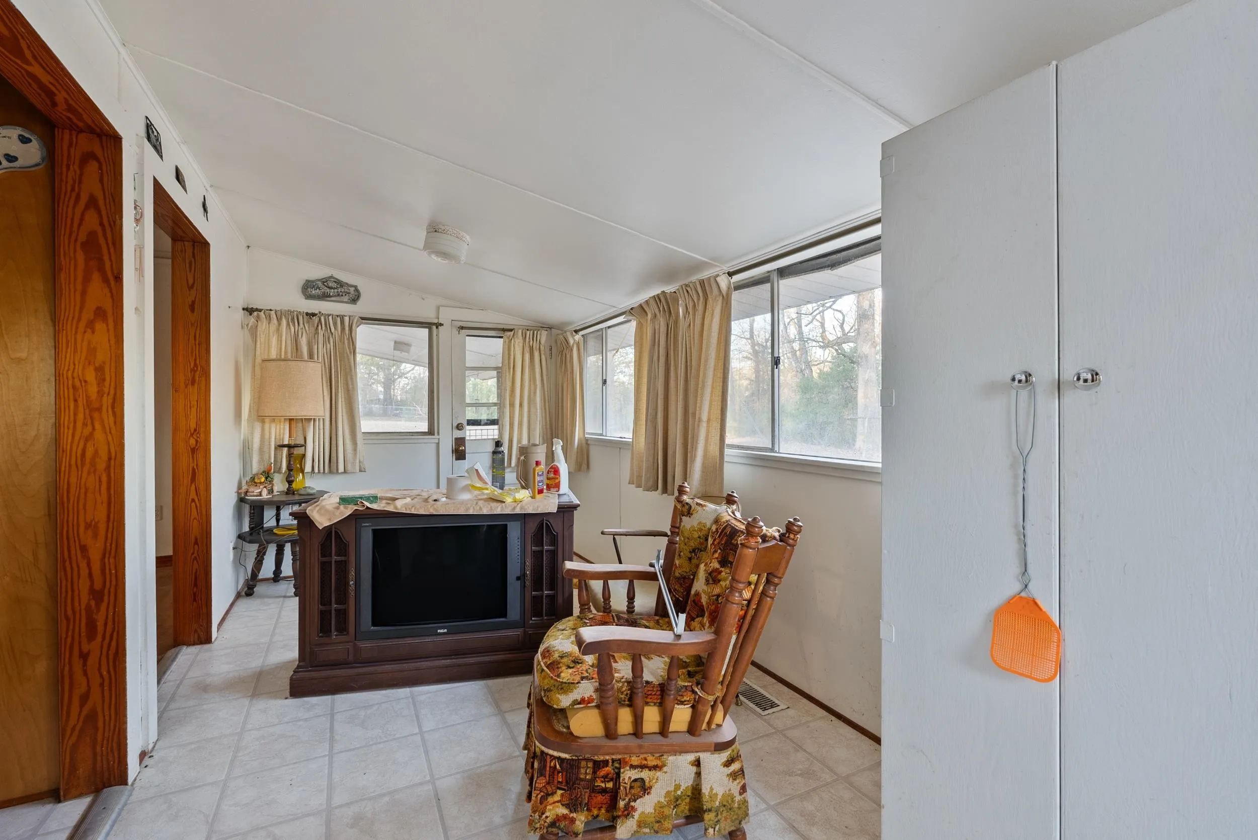 Property at 1512  Stanphil - Image 25