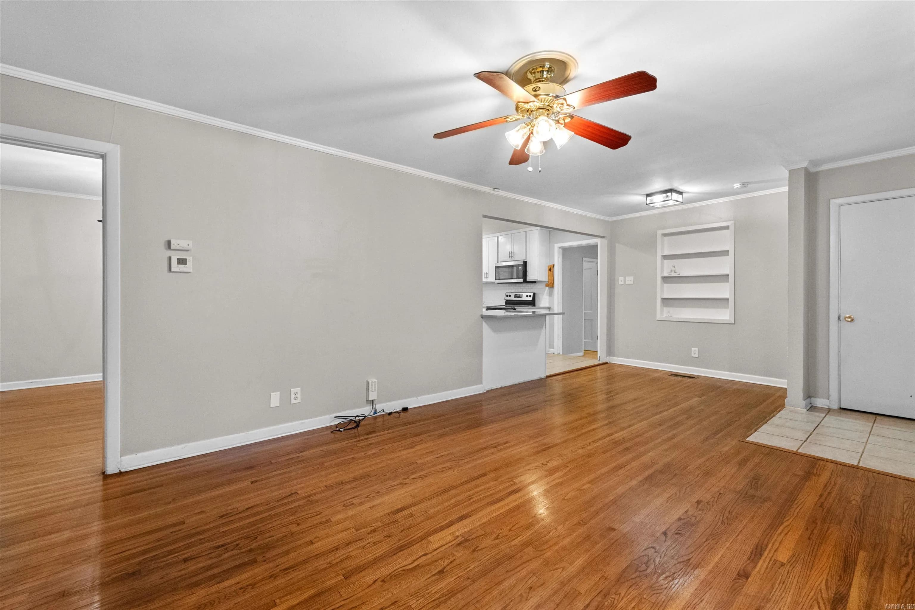 Property at 142  Sheridan - Image 7