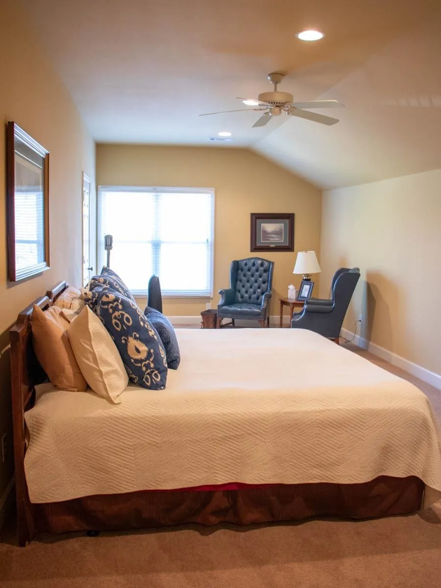 Property at 427  Gilder - Image 26