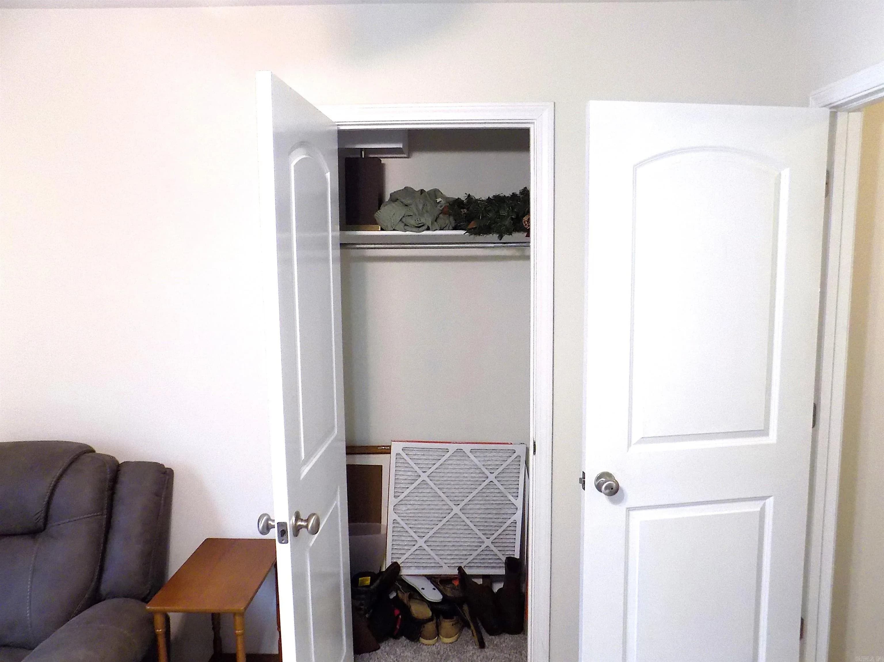Property at 18  Amethyst - Image 32