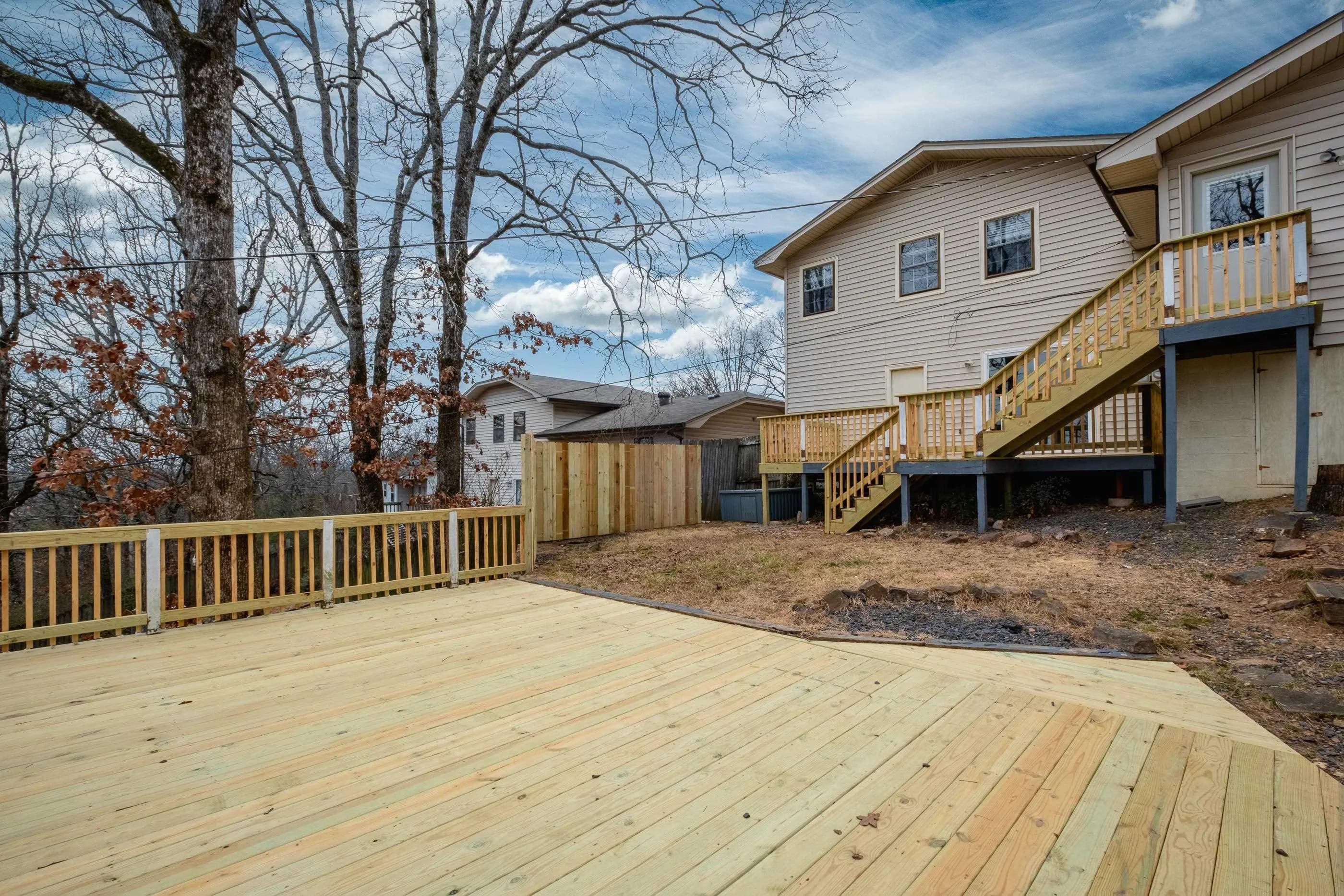 Property at 304  Windhill - Image 34