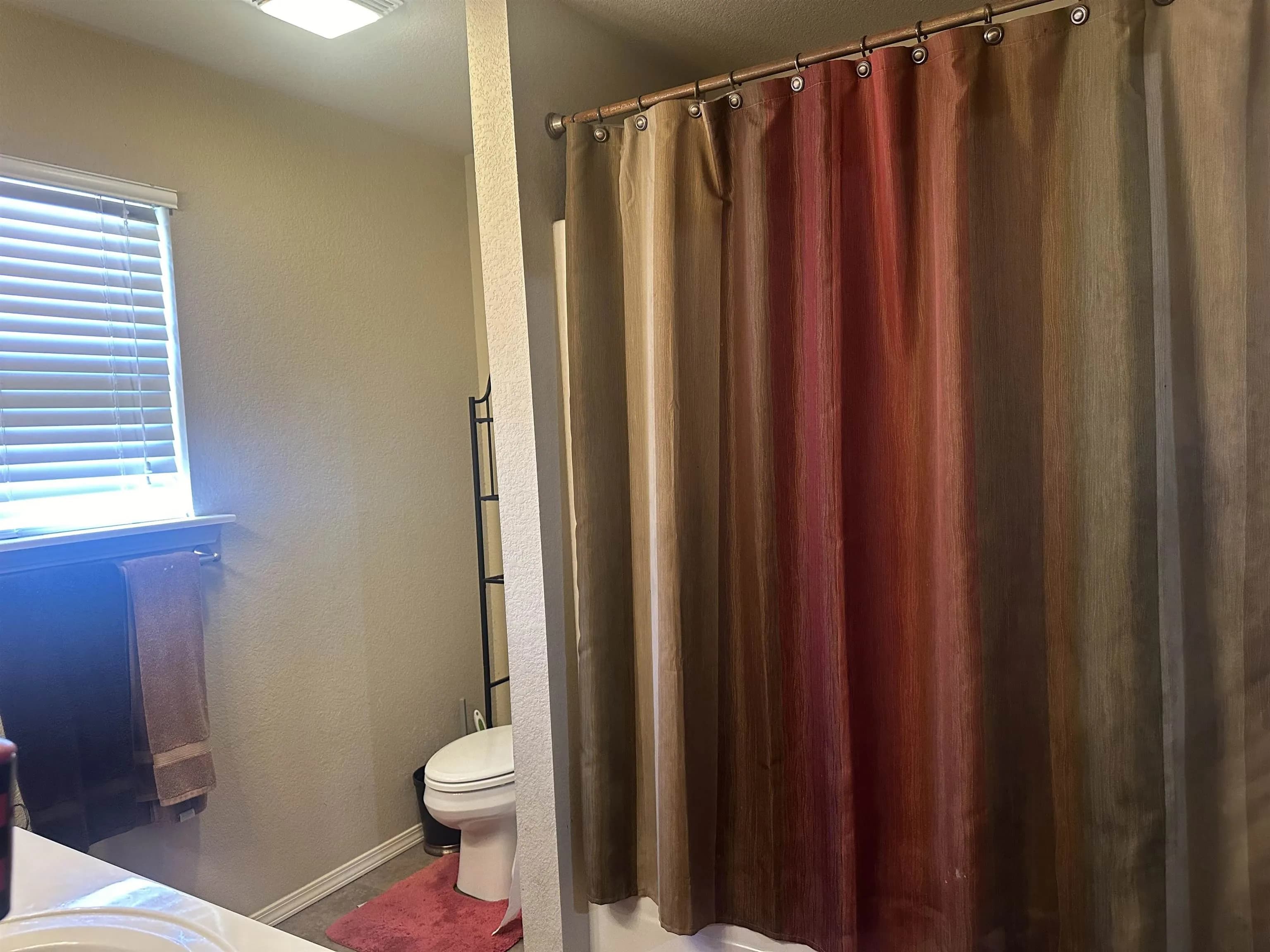 Property at 14624  Parkway - Image 9