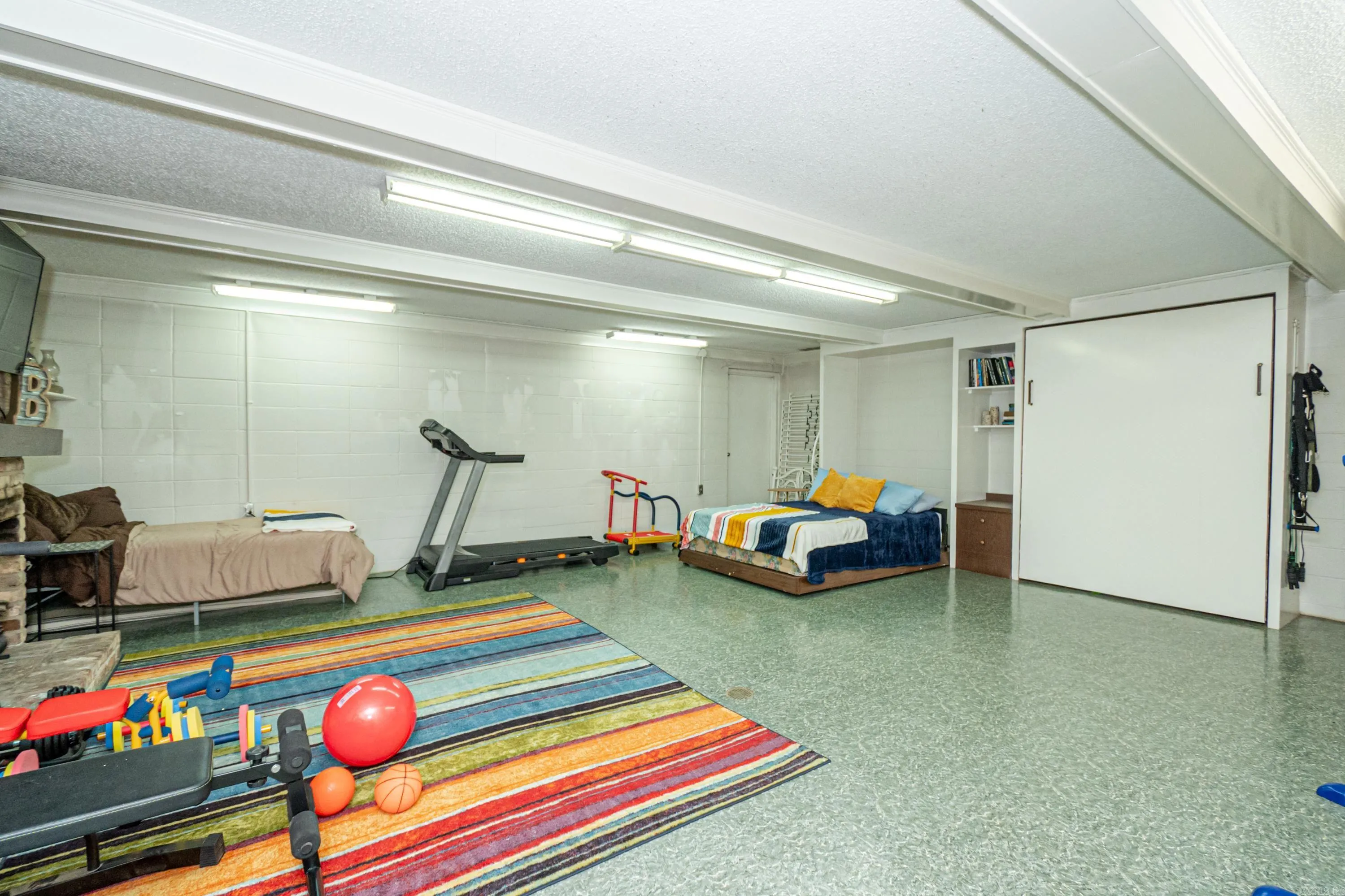 Property at 413 S Myrtle st - Image 43