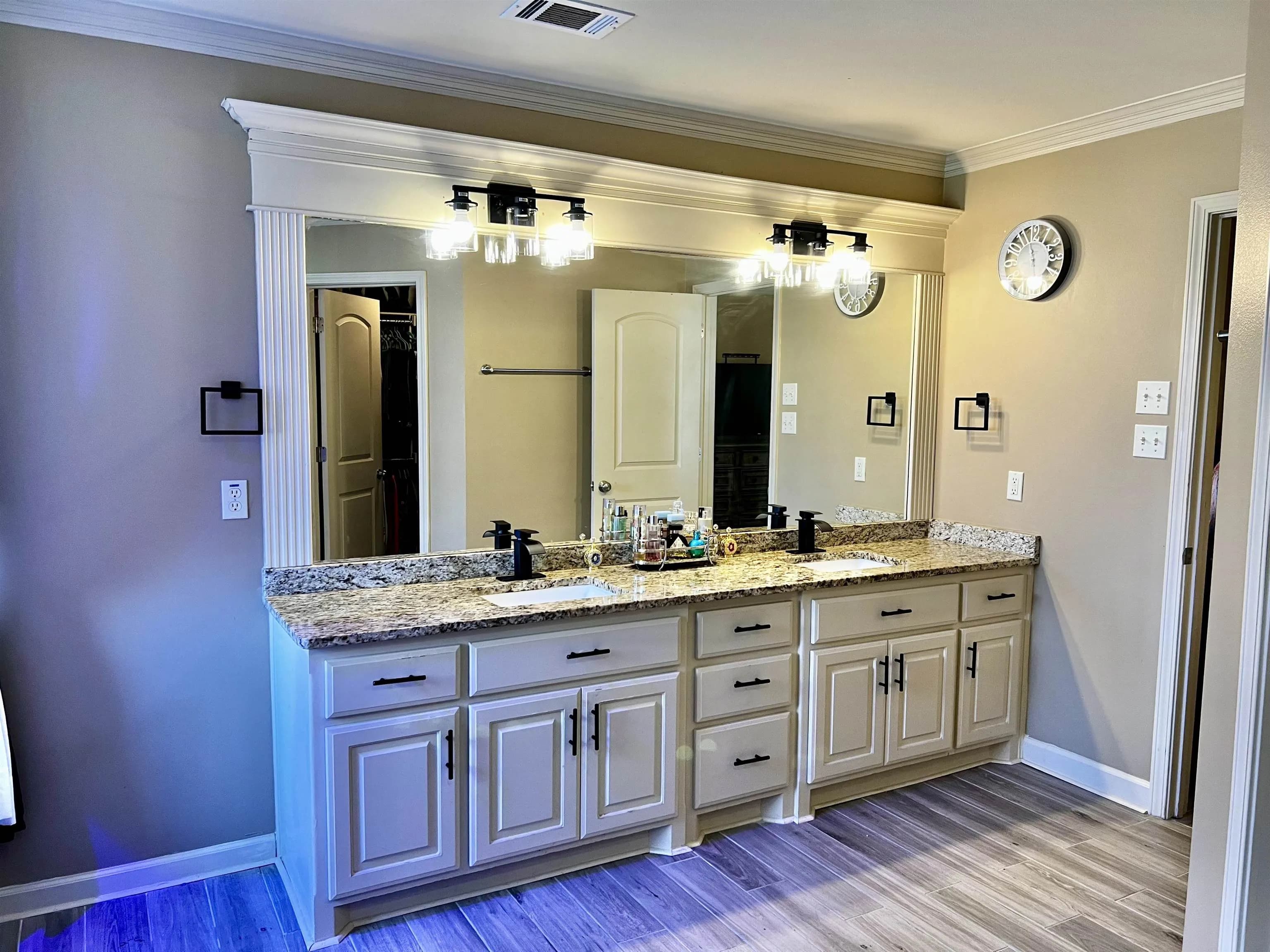 Property at 148  Summit valley - Image 31