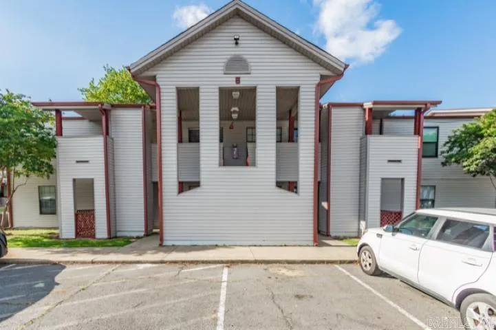 Property at 1100  Brookside, 52 - Image 1