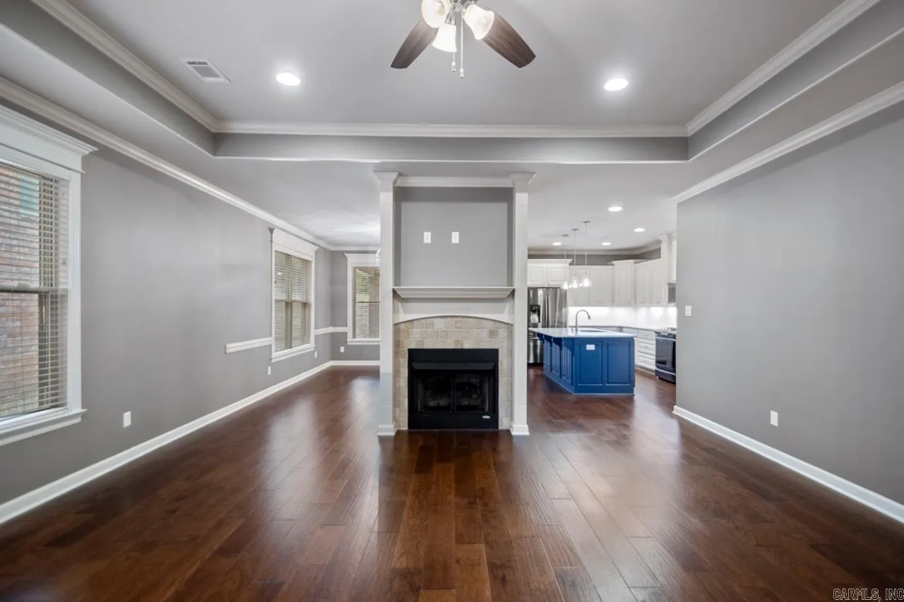 Property at 4314  Boardwalk - Image 11