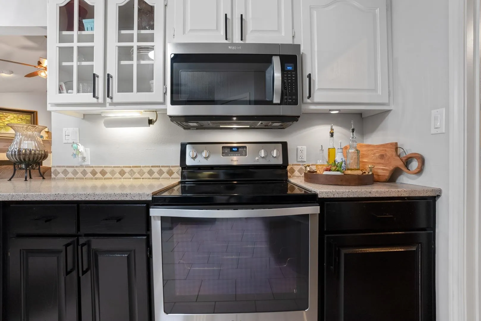 Property at 1262  Royce - Image 12