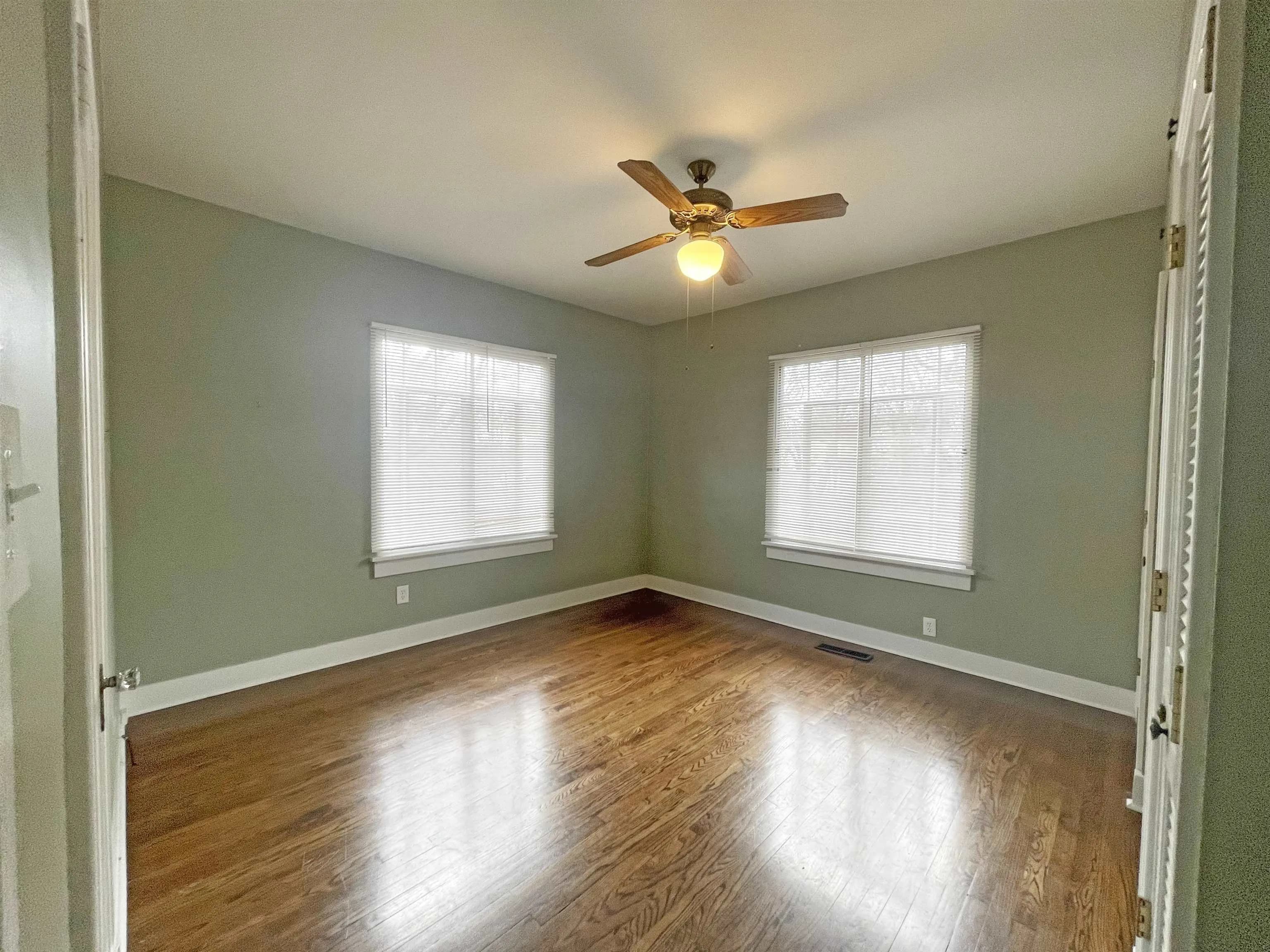 Property at 212 E Vernon - Image 14
