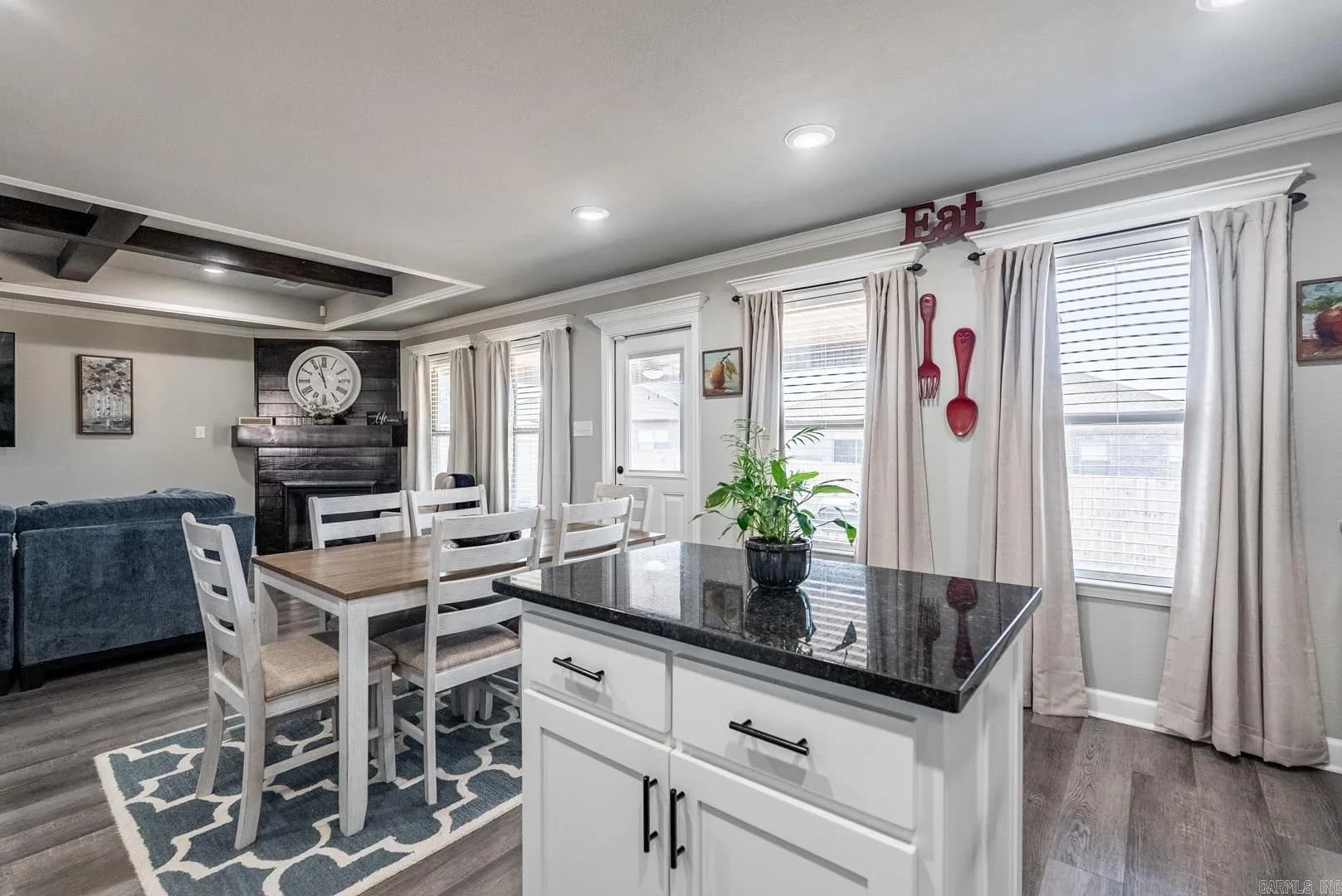 Property at 21  Aberdeen - Image 11